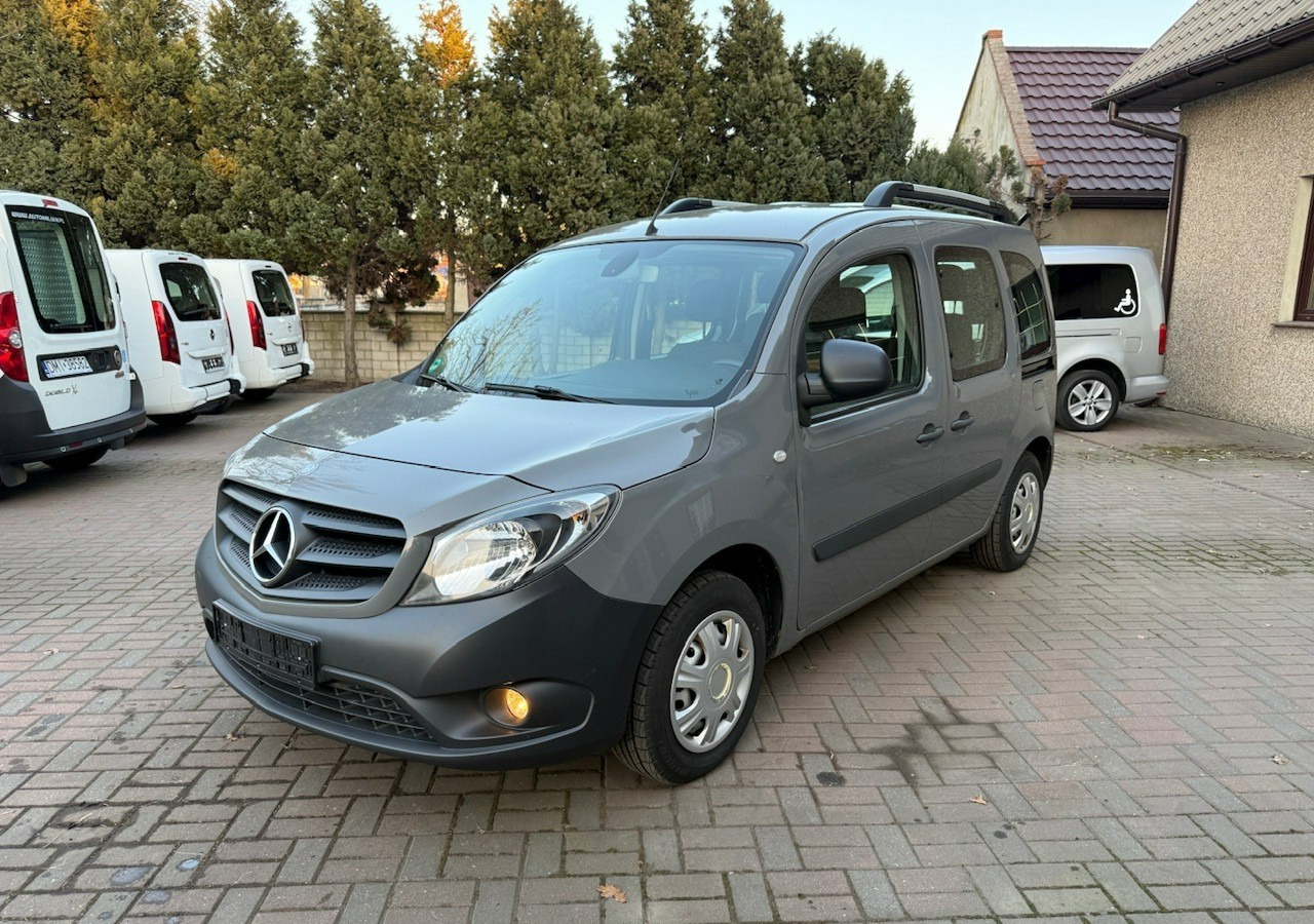 Mercedes-Benz Citan Mercedes Citan dla Niepełnosprawnych Inwalida Rampa 2018 - Voiture: photos 5 Mercedes-Benz Citan Mercedes Citan dla Niepełnosprawnych Inwalida Rampa 2018 - Voiture: photos 5