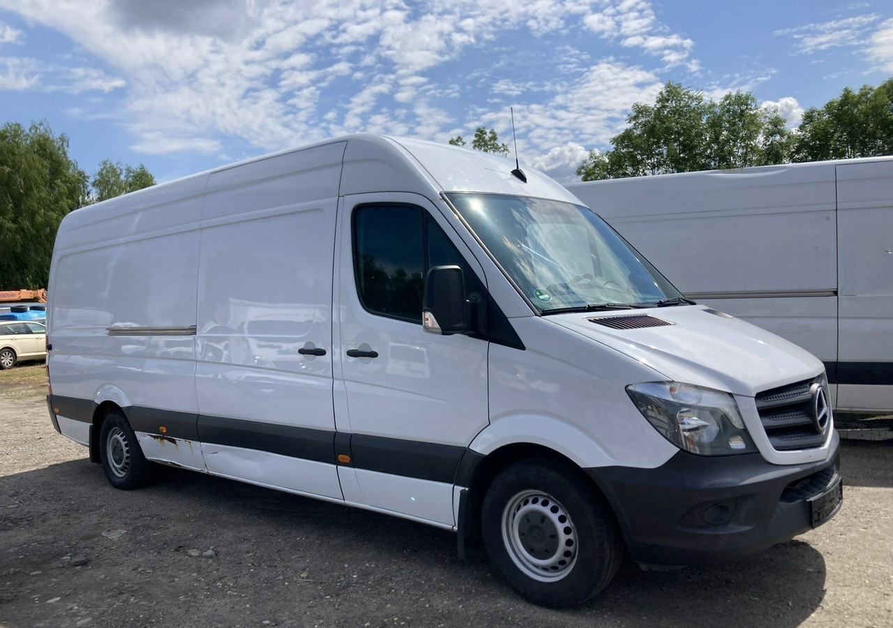 Mercedes-Benz Sprinter Sprinter 313CDI Max 2015 - Fourgon utilitaire: photos 3 Mercedes-Benz Sprinter Sprinter 313CDI Max 2015 - Fourgon utilitaire: photos 3