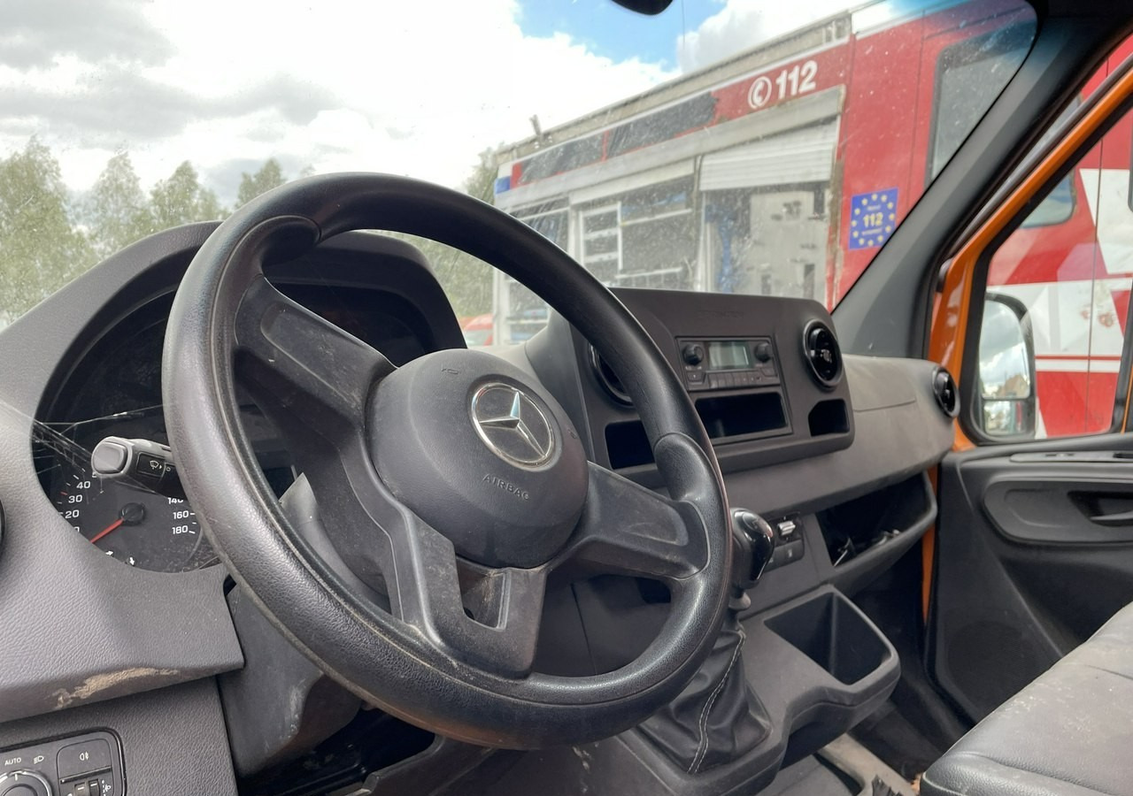 Mercedes-Benz Sprinter Sprinter 314 Dokka Brygadówka 7-oso doka Klim skrzynia rama Model 20 - Utilitaire plateau, Utilitaire double cabine: photos 5 Mercedes-Benz Sprinter Sprinter 314 Dokka Brygadówka 7-oso doka Klim skrzynia rama Model 20 - Utilitaire plateau, Utilitaire double cabine: photos 5