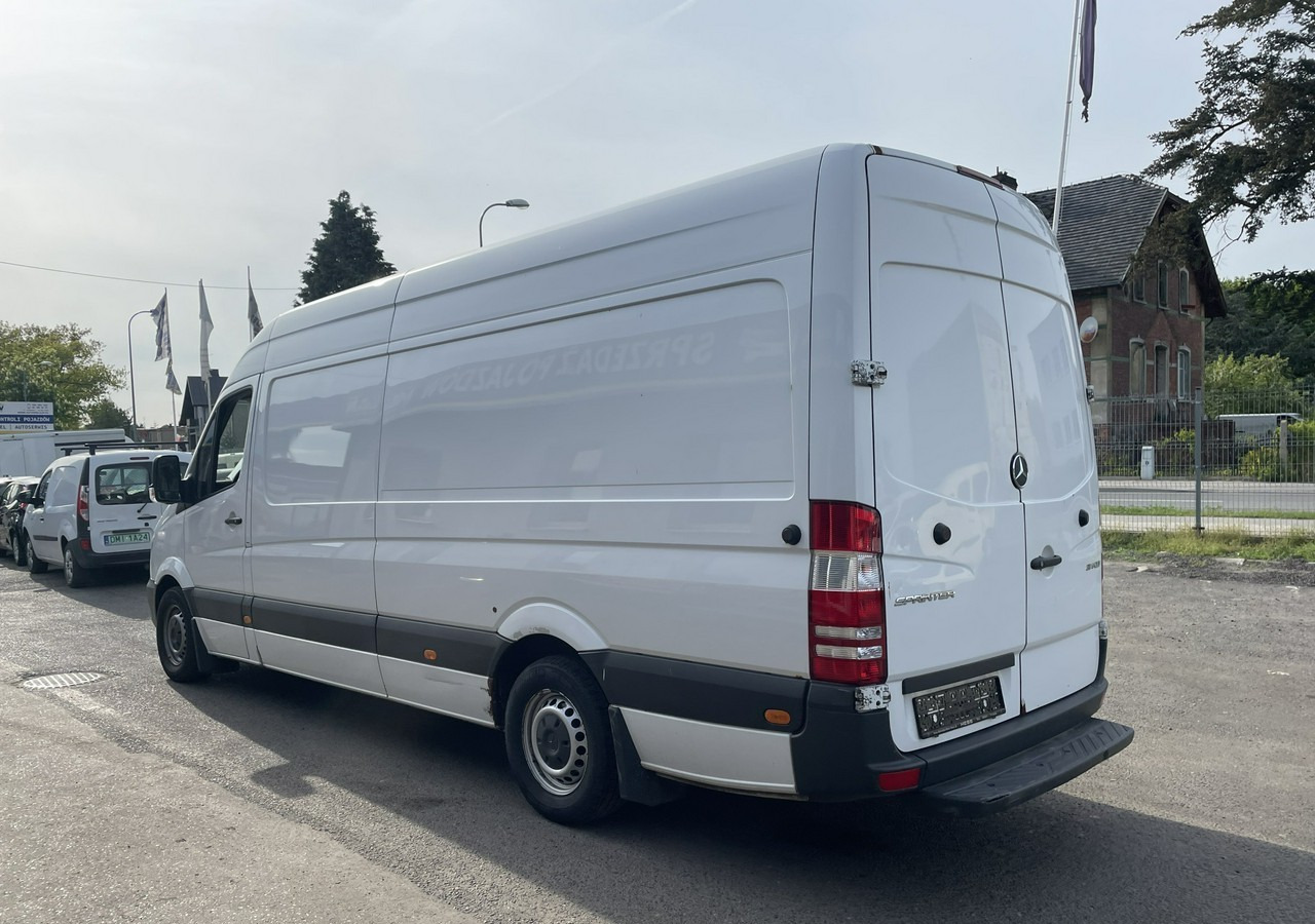 Mercedes-Benz Sprinter Sprinter 314 Maxi Model 2017 - Fourgon utilitaire: photos 4 Mercedes-Benz Sprinter Sprinter 314 Maxi Model 2017 - Fourgon utilitaire: photos 4