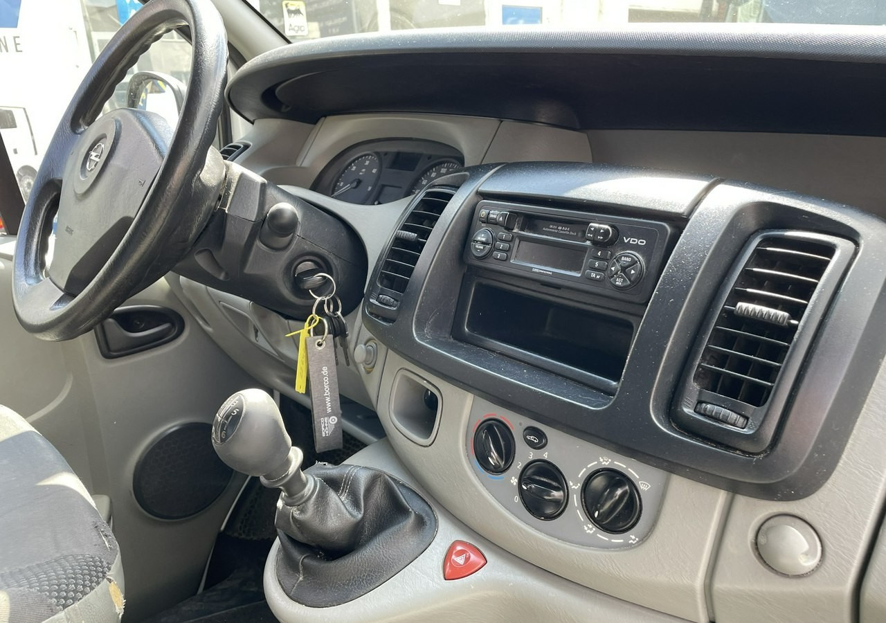 Opel Vivaro Autosklep pieczywa Sklep bar Gastronomiczny Food Truck Foodtruck 200 en leasing occasion Opel Vivaro Autosklep pieczywa Sklep bar Gastronomiczny Food Truck Foodtruck 200: photos 15