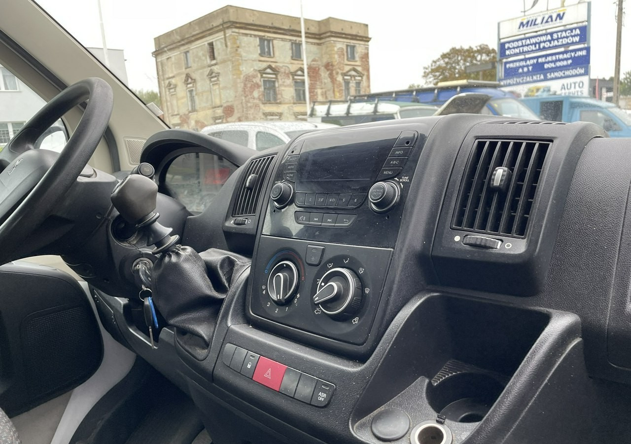 Peugeot Boxer Peugeot Boxer 2.0-130KM klima dokka Brygadówka doka 122tkm 2018 - Utilitaire plateau, Utilitaire double cabine: photos 5 Peugeot Boxer Peugeot Boxer 2.0-130KM klima dokka Brygadówka doka 122tkm 2018 - Utilitaire plateau, Utilitaire double cabine: photos 5