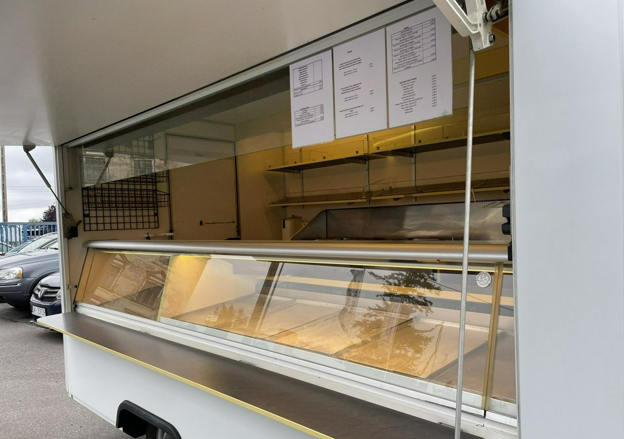 Renault Master Autosklep Wędli-pie Gastronomiczny Food Truck Foodtruck Sklep bar 20 - Camion magasin: photos 2 Renault Master Autosklep Wędli-pie Gastronomiczny Food Truck Foodtruck Sklep bar 20 - Camion magasin: photos 2