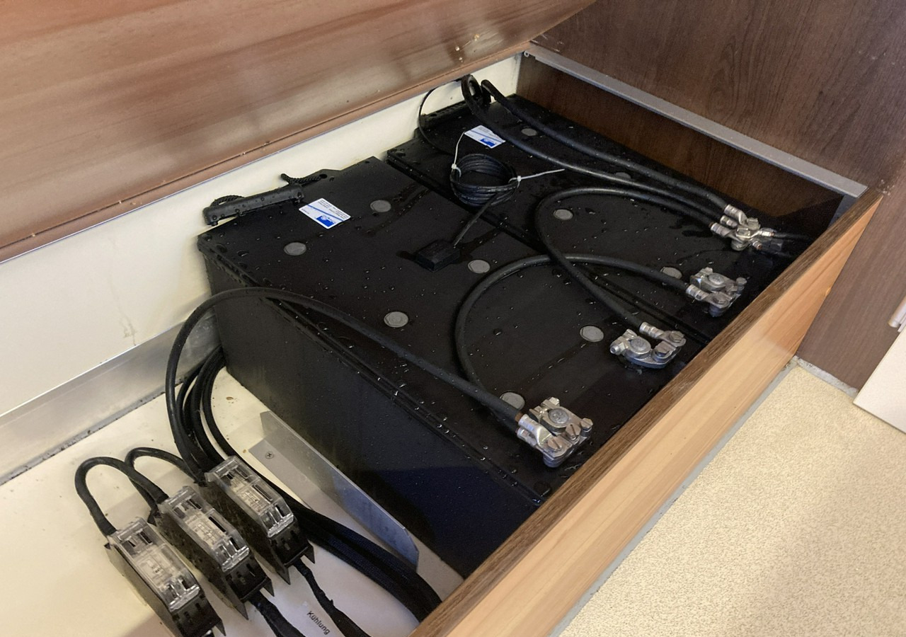 Camion magasin Renault Master Autosklep pie sklep Bar Gastronomiczny Food Truck Foodtruck Borco 20: photos 17 Camion magasin Renault Master Autosklep pie sklep Bar Gastronomiczny Food Truck Foodtruck Borco 20: photos 17