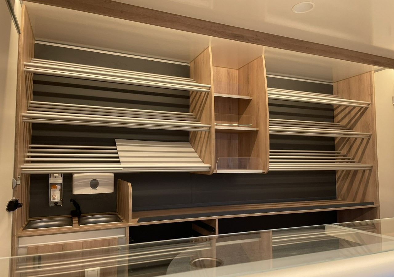 Renault Master Autosklep piec Sklep Gastronomiczny Food Truck Foodtruck bar Borco20 - Camion magasin: photos 5 Renault Master Autosklep piec Sklep Gastronomiczny Food Truck Foodtruck bar Borco20 - Camion magasin: photos 5