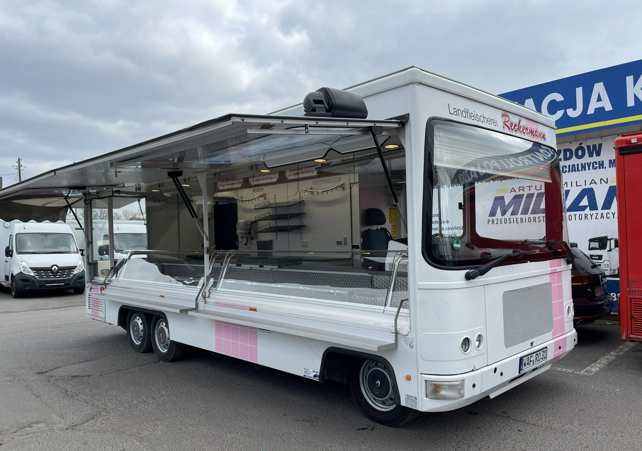 Renault Master Autosklep wędlin Gastronomiczny Food Truck Foodtruck Sklep BORCO 20 - Camion magasin: photos 1 Renault Master Autosklep wędlin Gastronomiczny Food Truck Foodtruck Sklep BORCO 20 - Camion magasin: photos 1