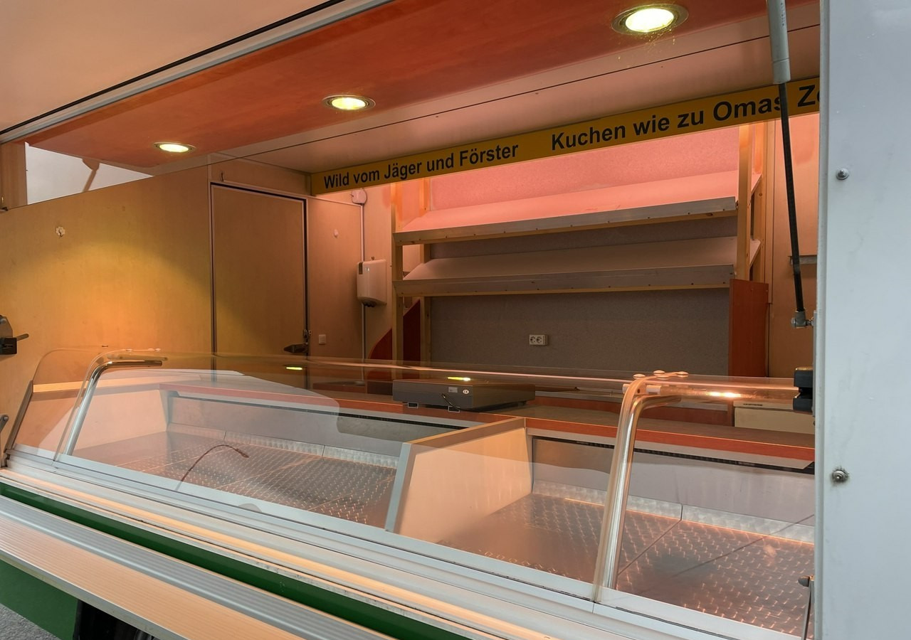 Renault Master Autosklep wędlin Gastronomiczny Food Truck Foodtruck Sklep Borco 200 - Camion magasin: photos 4 Renault Master Autosklep wędlin Gastronomiczny Food Truck Foodtruck Sklep Borco 200 - Camion magasin: photos 4