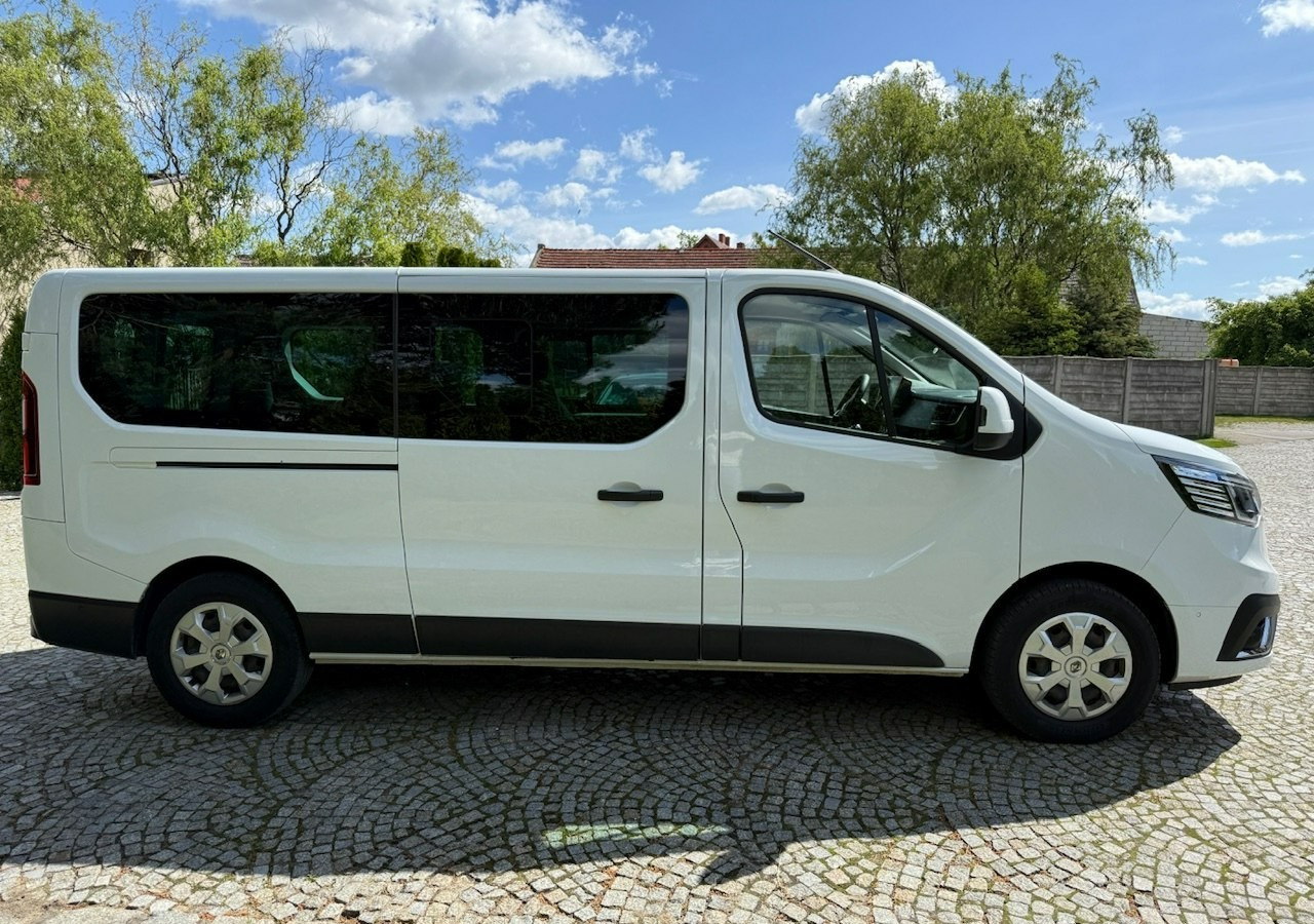 Renault Trafic III 2.0dci 110KM L2H1 LONG 9-osobowy 2xKlima Navi Kamera 2022 - Voiture: photos 4 Renault Trafic III 2.0dci 110KM L2H1 LONG 9-osobowy 2xKlima Navi Kamera 2022 - Voiture: photos 4