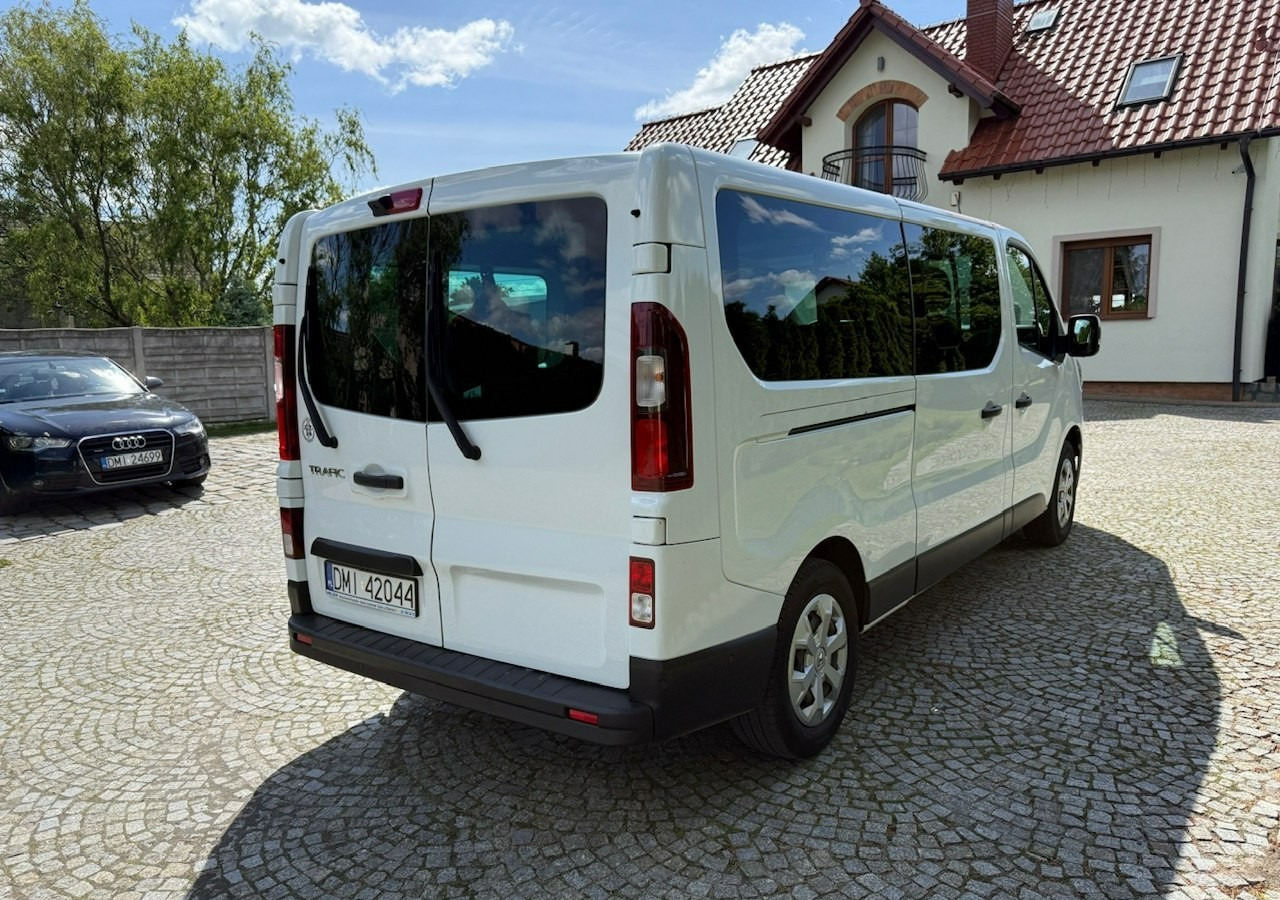 Renault Trafic III 2.0dci 110KM L2H1 LONG 9-osobowy 2xKlima Navi Kamera 2022 - Voiture: photos 3 Renault Trafic III 2.0dci 110KM L2H1 LONG 9-osobowy 2xKlima Navi Kamera 2022 - Voiture: photos 3