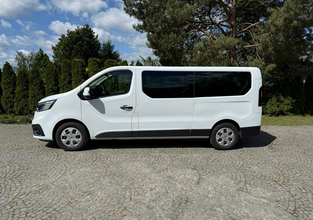 Renault Trafic III 2.0dci 110KM L2H1 LONG 9-osobowy 2xKlima Navi Kamera 2022 - Voiture: photos 2 Renault Trafic III 2.0dci 110KM L2H1 LONG 9-osobowy 2xKlima Navi Kamera 2022 - Voiture: photos 2