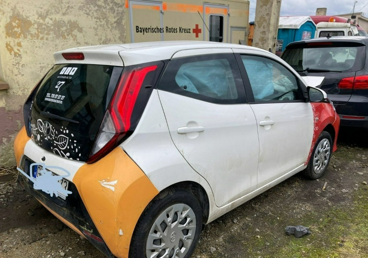 Toyota Aygo II Aygo 1.0-16V Klima Salon PL 2021 Bezyna + LPG - Voiture: photos 2 Toyota Aygo II Aygo 1.0-16V Klima Salon PL 2021 Bezyna + LPG - Voiture: photos 2