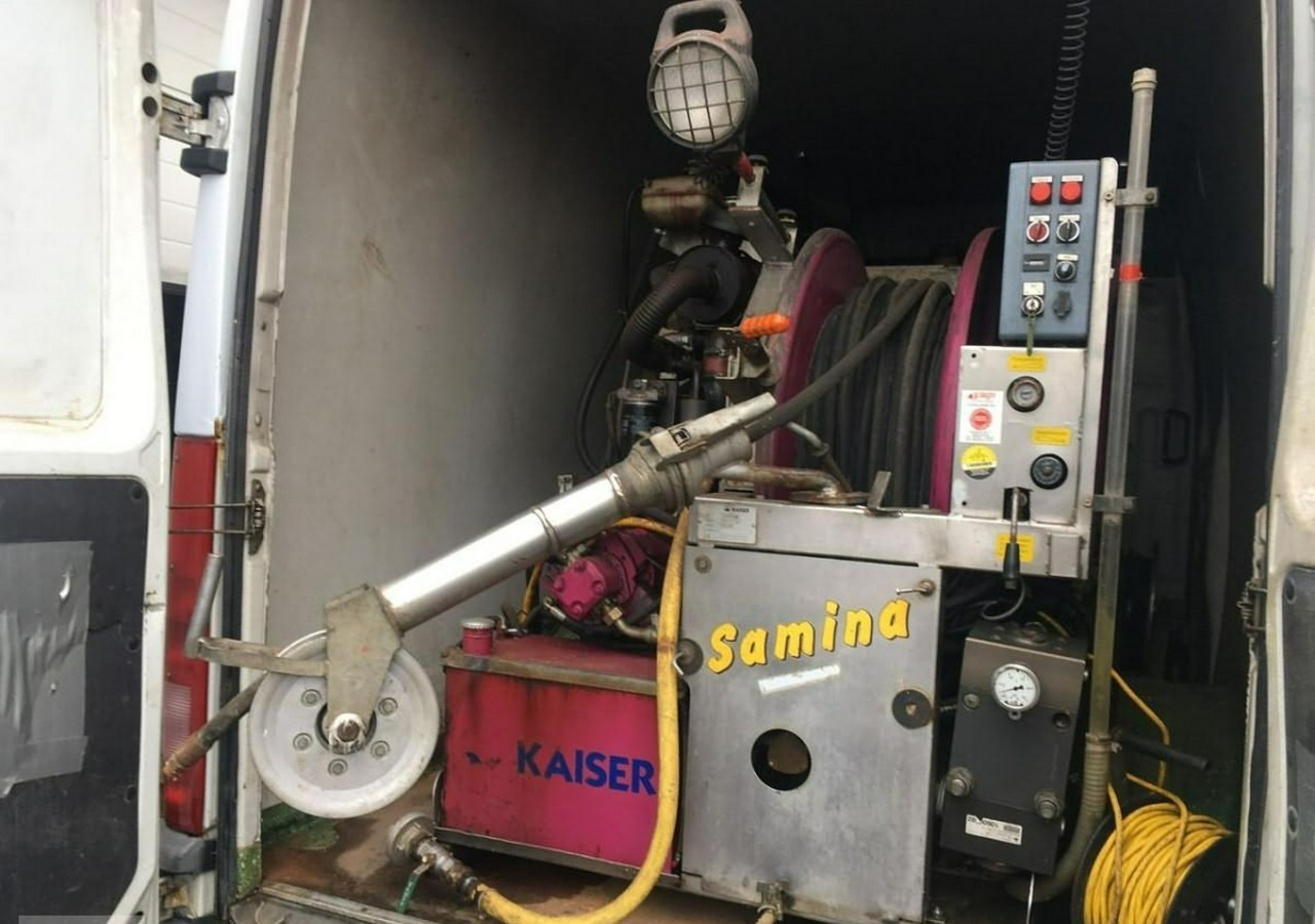 Iveco 35 Urządzenie Kanalizacja Wuko Asenizacyjny Kret - Véhicule de voirie/ Spécial: photos 1 Iveco 35 Urządzenie Kanalizacja Wuko Asenizacyjny Kret - Véhicule de voirie/ Spécial: photos 1