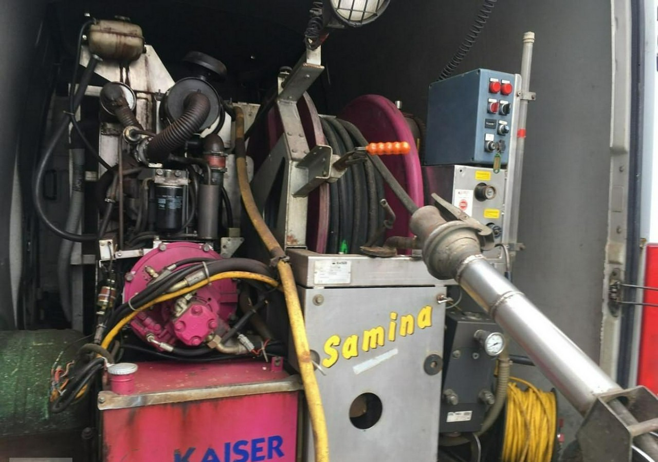 Iveco 35 Urządzenie Kanalizacja Wuko Asenizacyjny Kret - Véhicule de voirie/ Spécial: photos 2 Iveco 35 Urządzenie Kanalizacja Wuko Asenizacyjny Kret - Véhicule de voirie/ Spécial: photos 2