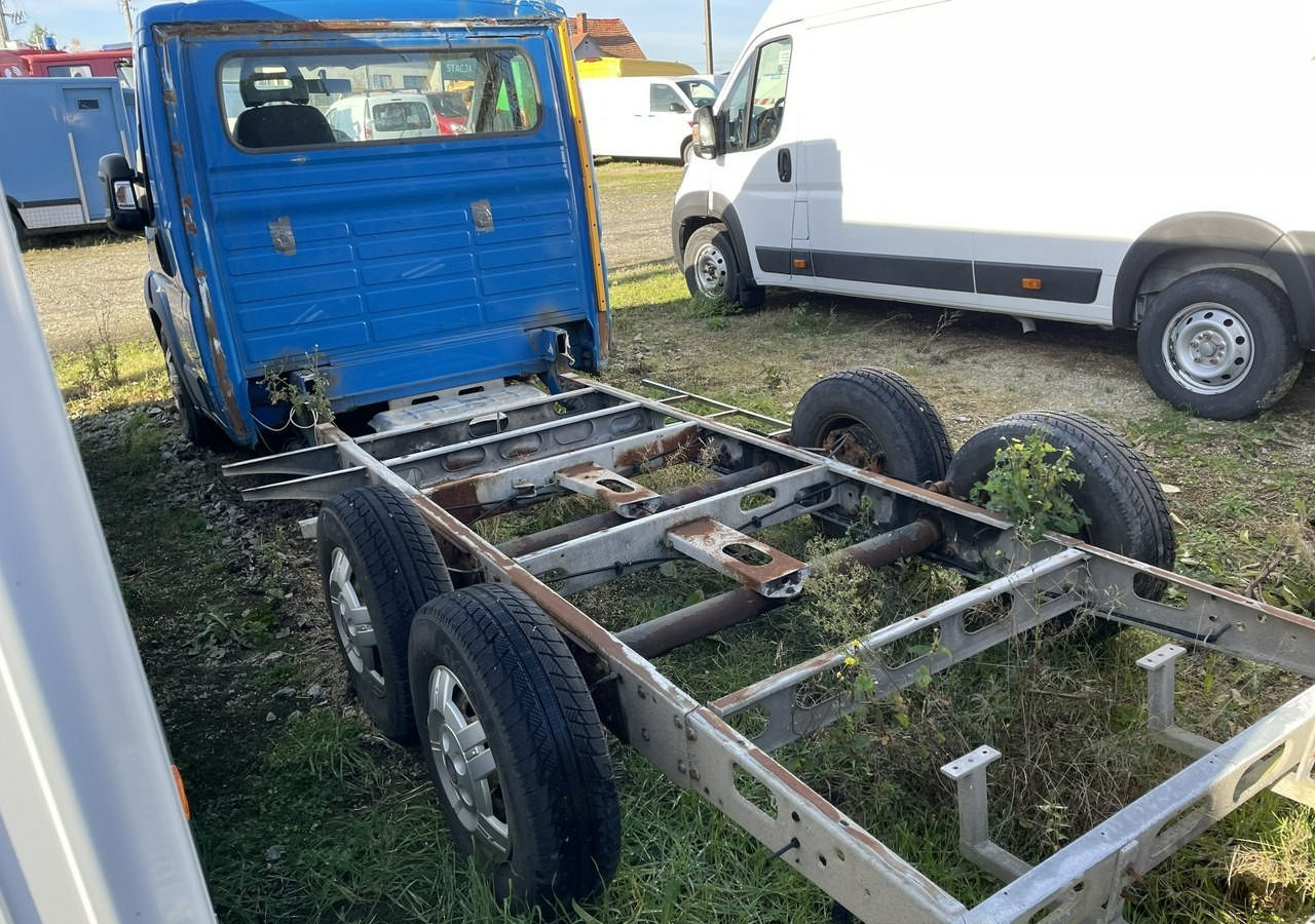 Fiat Ducato Ducato 3.0-160KM Rama pod zabudowę 2009 - Véhicule utilitaire: photos 2 Fiat Ducato Ducato 3.0-160KM Rama pod zabudowę 2009 - Véhicule utilitaire: photos 2