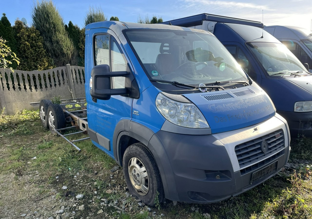Fiat Ducato Ducato 3.0-160KM Rama pod zabudowę 2009 - Véhicule utilitaire: photos 1 Fiat Ducato Ducato 3.0-160KM Rama pod zabudowę 2009 - Véhicule utilitaire: photos 1
