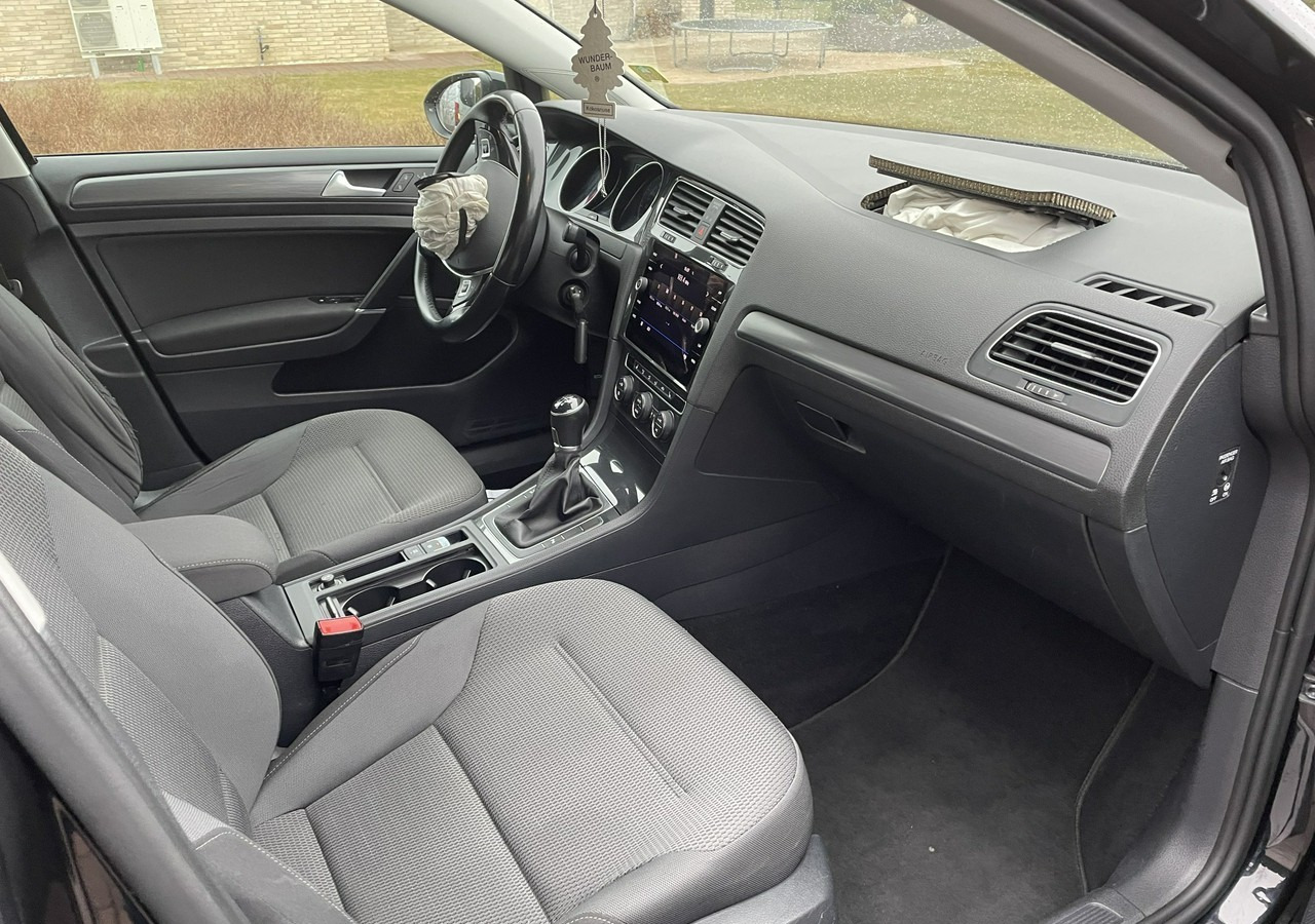 Voiture Volkswagen Golf VIII Volkswagen Golf VII 1.0 -115KM TSI 39482km Comfortline Model 2021: photos 9