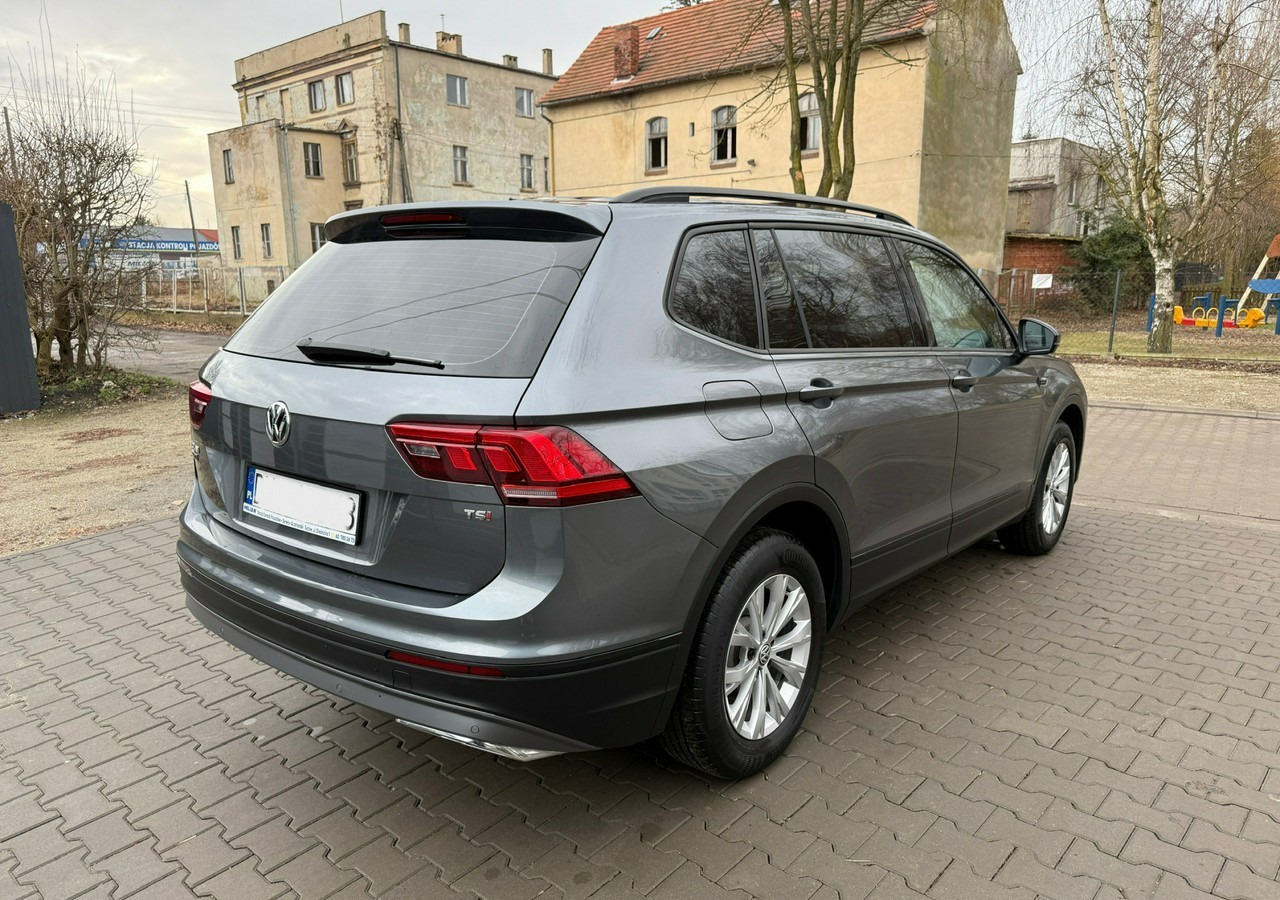 Volkswagen Tiguan II 1,4TSI 150KM 65tyśkm 7osobowy Comfort Tempomat ACC Klima Alu 2018 - Voiture: photos 4 Volkswagen Tiguan II 1,4TSI 150KM 65tyśkm 7osobowy Comfort Tempomat ACC Klima Alu 2018 - Voiture: photos 4