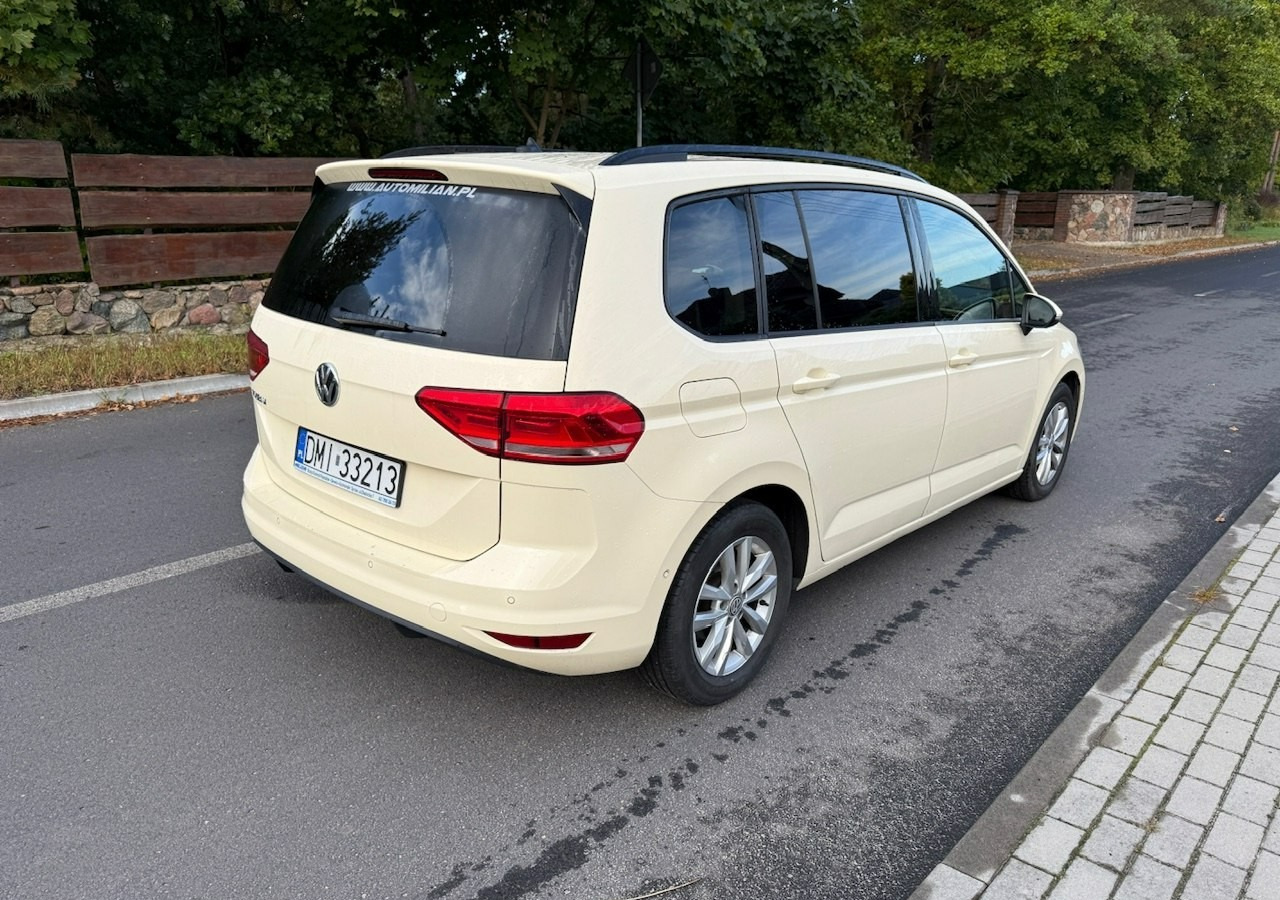 Volkswagen Touran III 2.0 TDI DSG 120 KM Automat 7osobowy Klima Skóra Full Serwis 2020 - Voiture break: photos 3 Volkswagen Touran III 2.0 TDI DSG 120 KM Automat 7osobowy Klima Skóra Full Serwis 2020 - Voiture break: photos 3