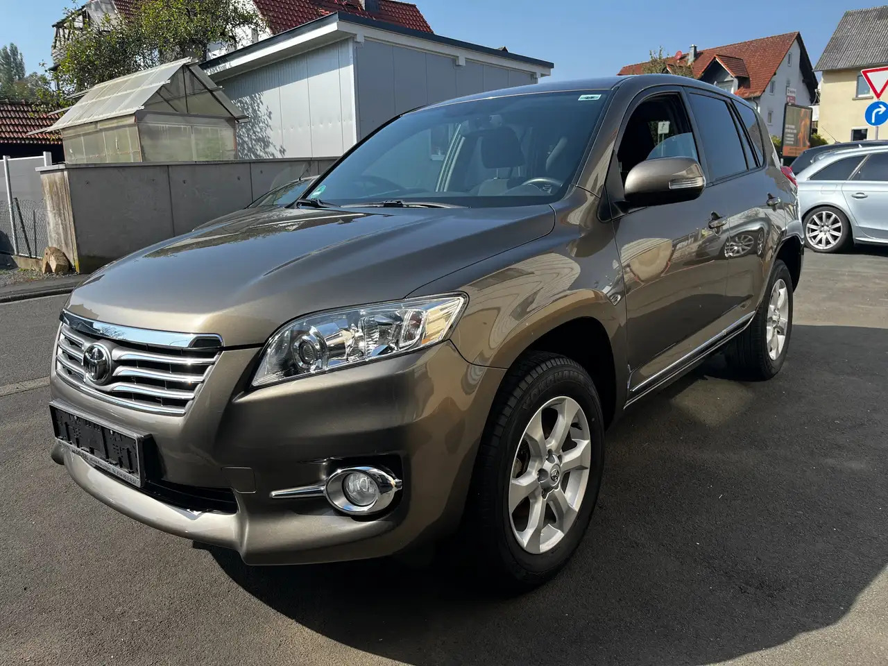 Voiture Toyota RAV 4 Life