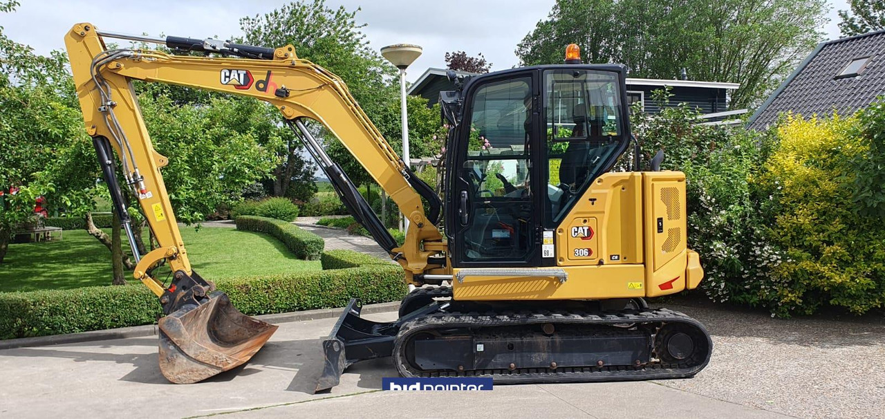 Cat 306 CR - Mini pelle: photos 1 Cat 306 CR - Mini pelle: photos 1