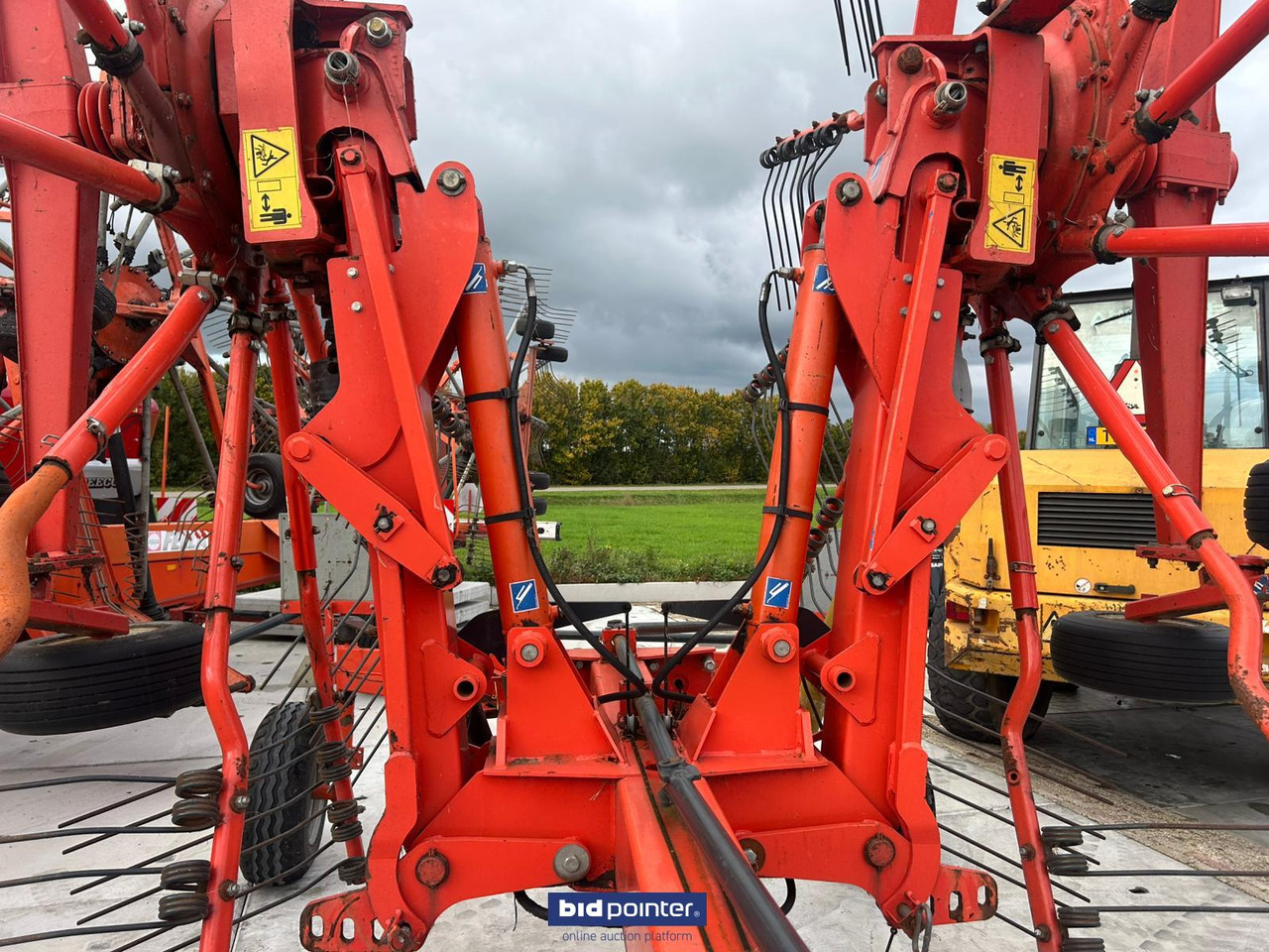 Kuhn GA8121 - Faneuse: photos 1 Kuhn GA8121 - Faneuse: photos 1