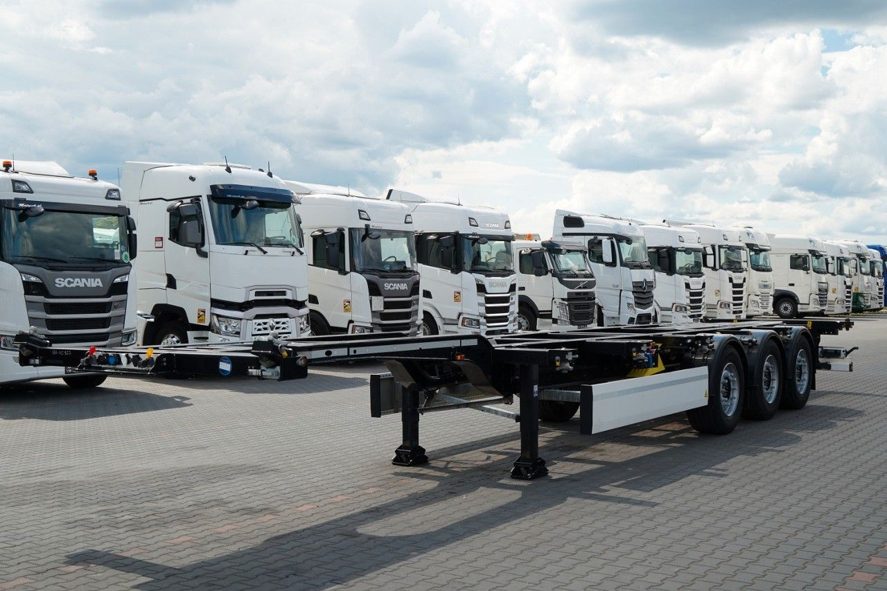 Krone / NACZEPA PODKONTENEROWA / UNIWERSALNA / 2023 RO - Autre matériel: photos 2 Krone / NACZEPA PODKONTENEROWA / UNIWERSALNA / 2023 RO - Autre matériel: photos 2