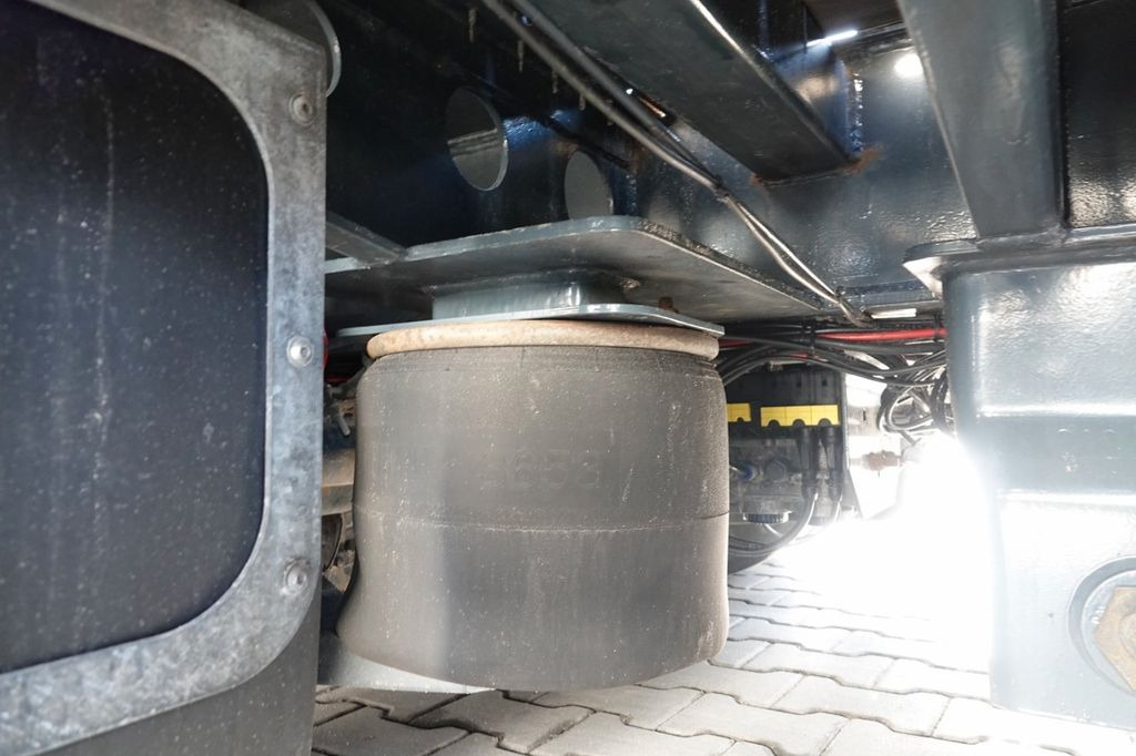 Semi-remorque surbaissé Emtech NACZEPA LAWETA / NISKOPODWOZIE / ROZCIĄGANA / DŁ: photos 15 Semi-remorque surbaissé Emtech NACZEPA LAWETA / NISKOPODWOZIE / ROZCIĄGANA / DŁ: photos 15