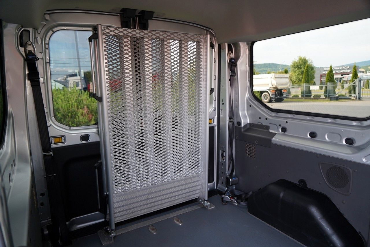 Transport de personnes Ford TRANSIT / 6 miejsc + Najazd na wózek / Dla osób: photos 10