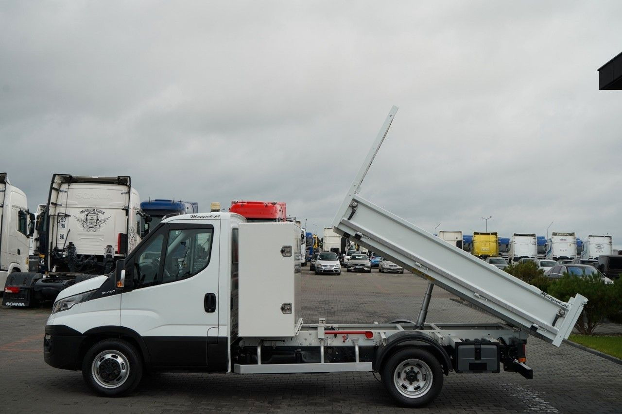 Iveco 35-140 / WYWROTKA TYLNOZSYPOWA / BLIŹNIAK / SKRZ - Utilitaire benne: photos 5 Iveco 35-140 / WYWROTKA TYLNOZSYPOWA / BLIŹNIAK / SKRZ - Utilitaire benne: photos 5