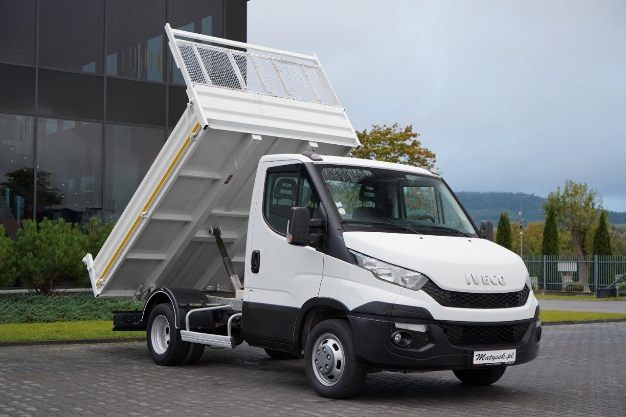 Iveco DAILY 35-130 / WYWROTKA TYLNOZSYPOWA / BLIŹNIAK - Utilitaire benne: photos 2 Iveco DAILY 35-130 / WYWROTKA TYLNOZSYPOWA / BLIŹNIAK - Utilitaire benne: photos 2