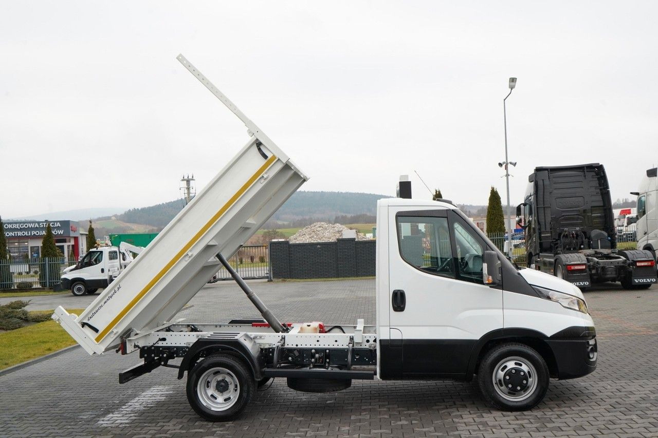 Utilitaire benne Iveco DAILY 35-140 / WYWROTKA TYLNOZSYPOWA / BLIŹNIAK: photos 6 Utilitaire benne Iveco DAILY 35-140 / WYWROTKA TYLNOZSYPOWA / BLIŹNIAK: photos 6
