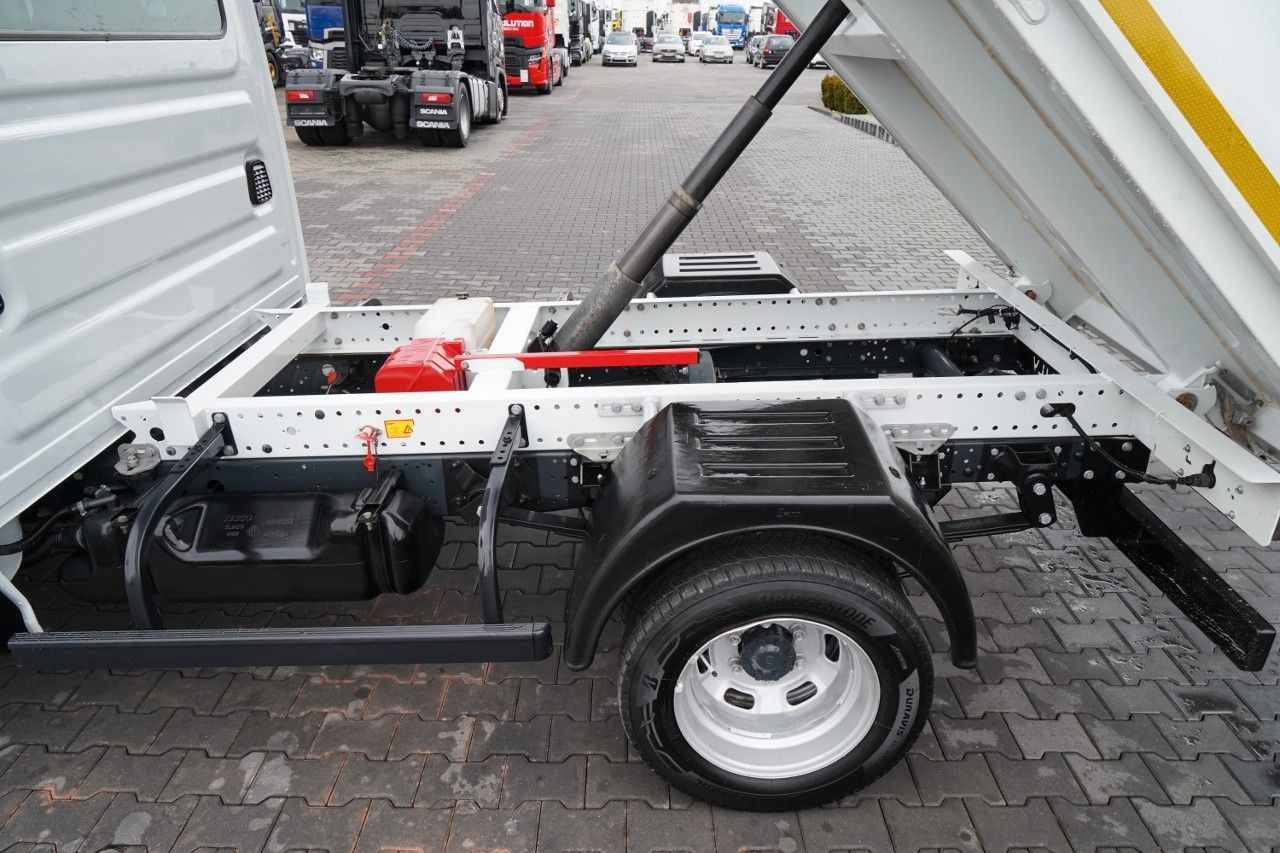 Utilitaire benne Iveco DAILY 35-140 / WYWROTKA TYLNOZSYPOWA / BLIŹNIAK: photos 9 Utilitaire benne Iveco DAILY 35-140 / WYWROTKA TYLNOZSYPOWA / BLIŹNIAK: photos 9