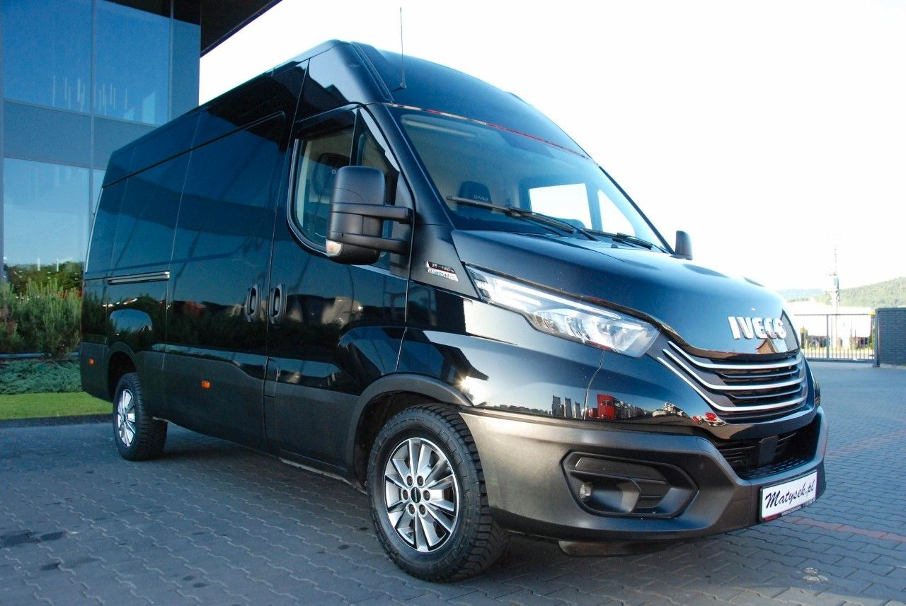 Iveco DAILY 35-180 / BLASZAK / 2022 ROK / HI-MATIC / - Fourgon utilitaire: photos 5 Iveco DAILY 35-180 / BLASZAK / 2022 ROK / HI-MATIC / - Fourgon utilitaire: photos 5