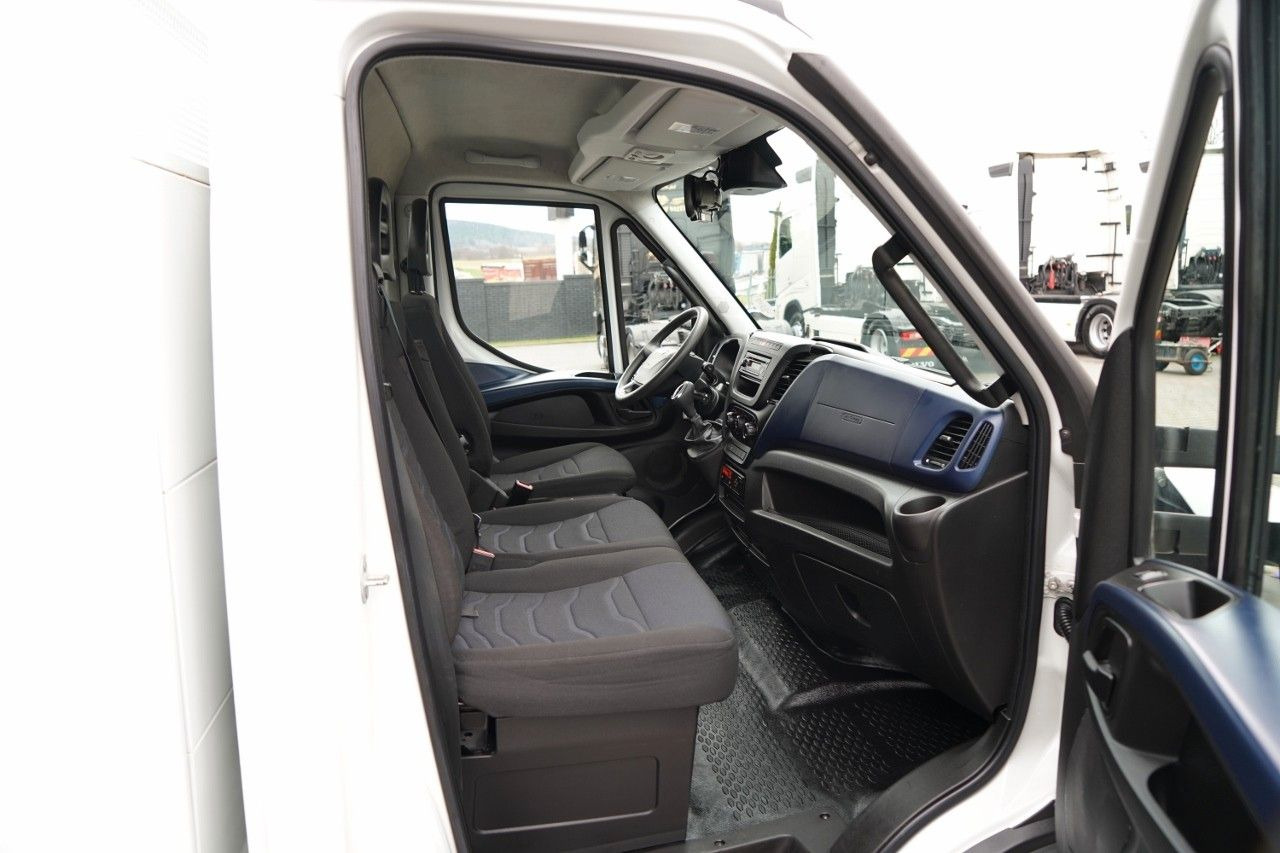 Iveco DAILY 70-180 / WYWROTKA TYLNOZSYPOWA / DMC 7 TON en leasing occasion Iveco DAILY 70-180 / WYWROTKA TYLNOZSYPOWA / DMC 7 TON: photos 43 Iveco DAILY 70-180 / WYWROTKA TYLNOZSYPOWA / DMC 7 TON en leasing occasion Iveco DAILY 70-180 / WYWROTKA TYLNOZSYPOWA / DMC 7 TON: photos 43