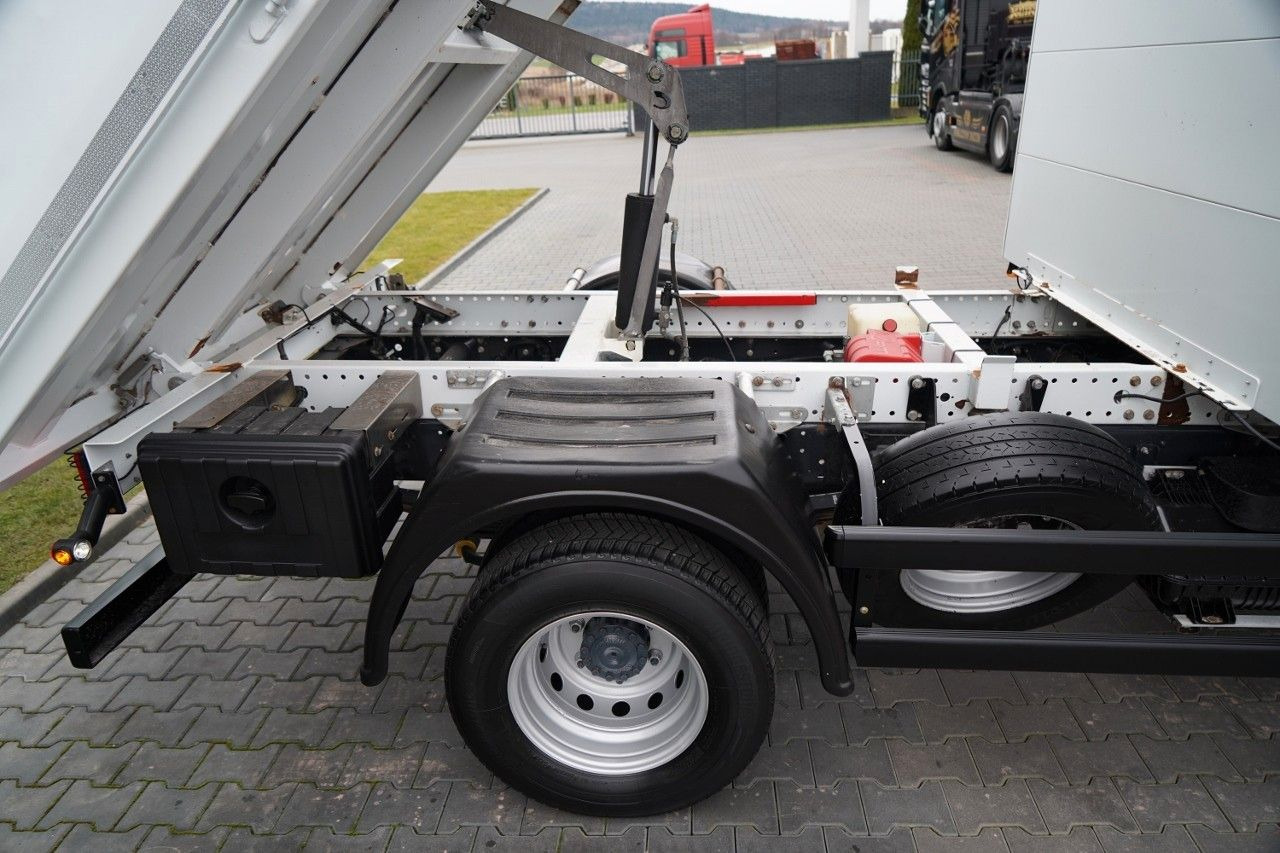 Iveco DAILY 70-180 / WYWROTKA TYLNOZSYPOWA / DMC 7 TON en leasing occasion Iveco DAILY 70-180 / WYWROTKA TYLNOZSYPOWA / DMC 7 TON: photos 9 Iveco DAILY 70-180 / WYWROTKA TYLNOZSYPOWA / DMC 7 TON en leasing occasion Iveco DAILY 70-180 / WYWROTKA TYLNOZSYPOWA / DMC 7 TON: photos 9