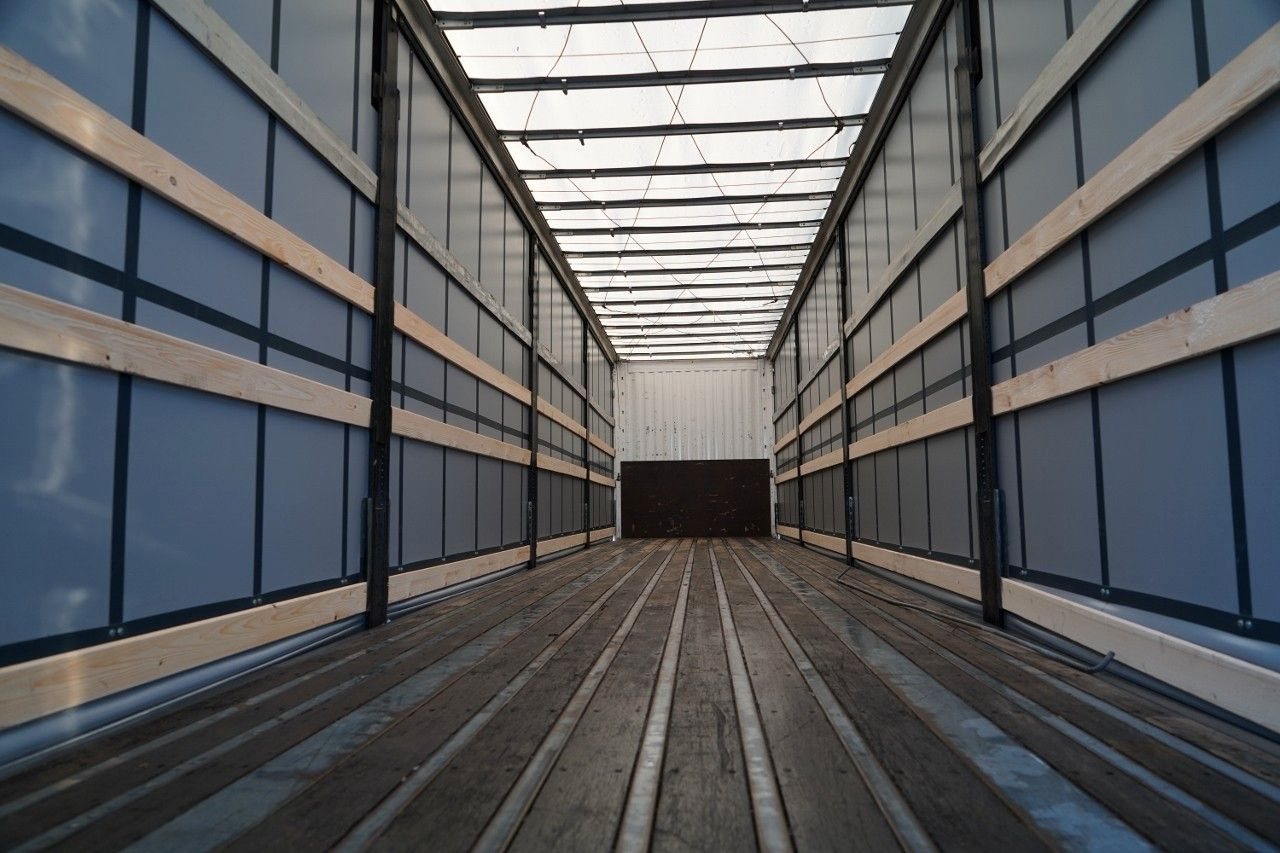 Semi-remorque rideaux coulissants Kässbohrer FIRANKA / STANDARD / MOCNA PODŁOGA SZYNA-DESKA: photos 15 Semi-remorque rideaux coulissants Kässbohrer FIRANKA / STANDARD / MOCNA PODŁOGA SZYNA-DESKA: photos 15