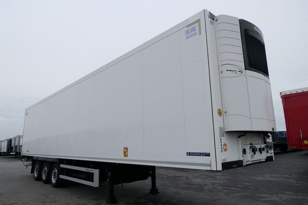 Krone KKRONE / CHŁODNIA / CARRIER VECTOR 1950 MT / BI Krone KKRONE / CHŁODNIA / CARRIER VECTOR 1950 MT / BI - Semi-remorque frigorifique: photos 5 Krone KKRONE / CHŁODNIA / CARRIER VECTOR 1950 MT / BI Krone KKRONE / CHŁODNIA / CARRIER VECTOR 1950 MT / BI - Semi-remorque frigorifique: photos 5