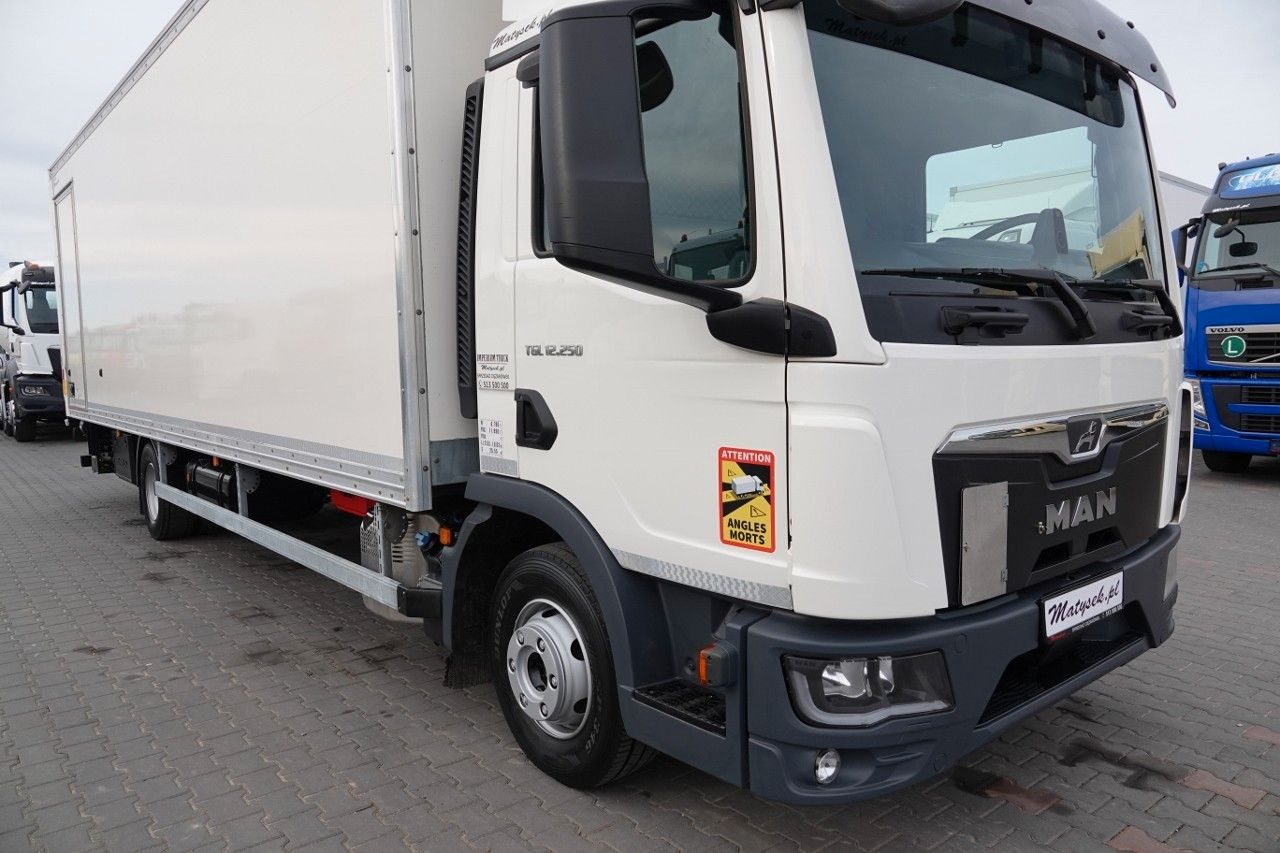 MAN TGL 12.250 / SOLÓWKA / KONTENER 8,1 M / WINDA / - Camion fourgon: photos 5 MAN TGL 12.250 / SOLÓWKA / KONTENER 8,1 M / WINDA / - Camion fourgon: photos 5