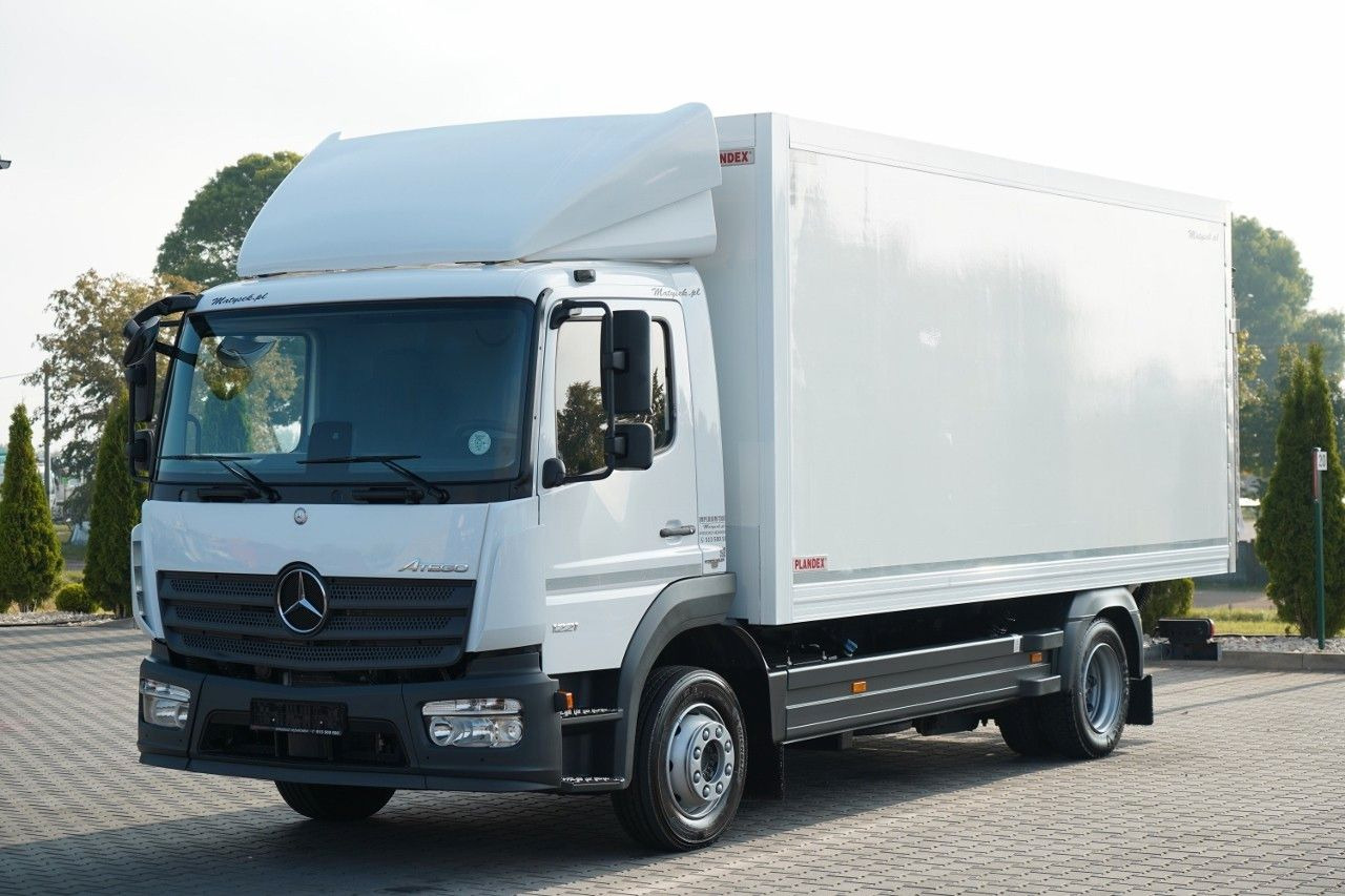 Mercedes-Benz ATEGO / 1221 / KONTENER 5.6 M / 4x2 / WINDA D H - Utilitaire frigorifique: photos 4 Mercedes-Benz ATEGO / 1221 / KONTENER 5.6 M / 4x2 / WINDA D H - Utilitaire frigorifique: photos 4