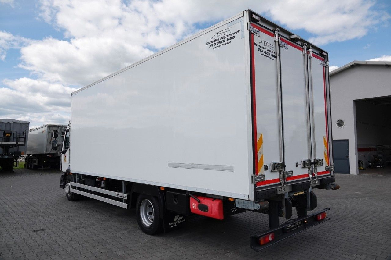 Renault D 16 260 / 4X2 / REFRIDGERATOR - 6,8 M / BI TEMP - Camion frigorifique: photos 2 Renault D 16 260 / 4X2 / REFRIDGERATOR - 6,8 M / BI TEMP - Camion frigorifique: photos 2