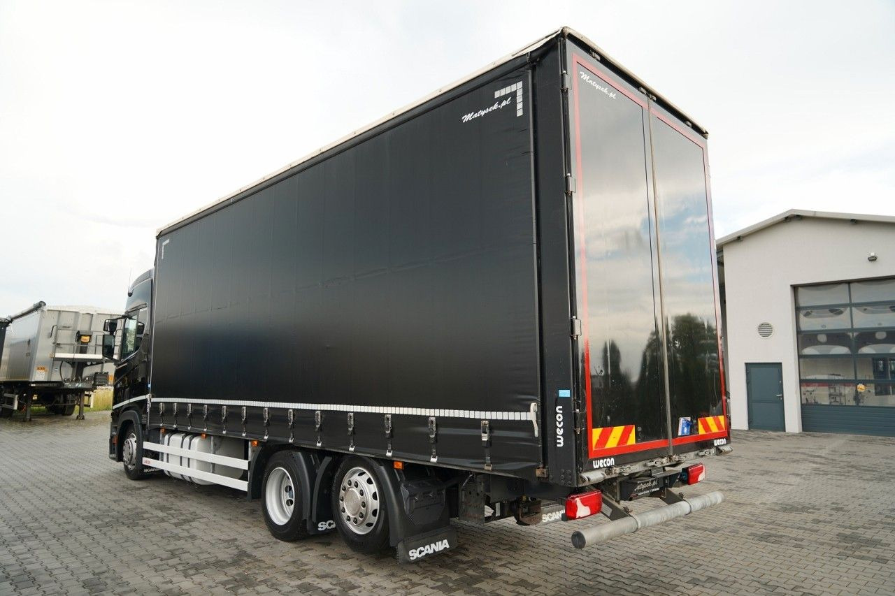 Scania R 410 / 6x2 / FIRANKA - 7,8 m / SOLÓWKA / PODNOS Scania R 410 / 6x2 / FIRANKA - 7,8 m / SOLÓWKA / PODNOS - Camion à rideaux coulissants: photos 2 Scania R 410 / 6x2 / FIRANKA - 7,8 m / SOLÓWKA / PODNOS Scania R 410 / 6x2 / FIRANKA - 7,8 m / SOLÓWKA / PODNOS - Camion à rideaux coulissants: photos 2