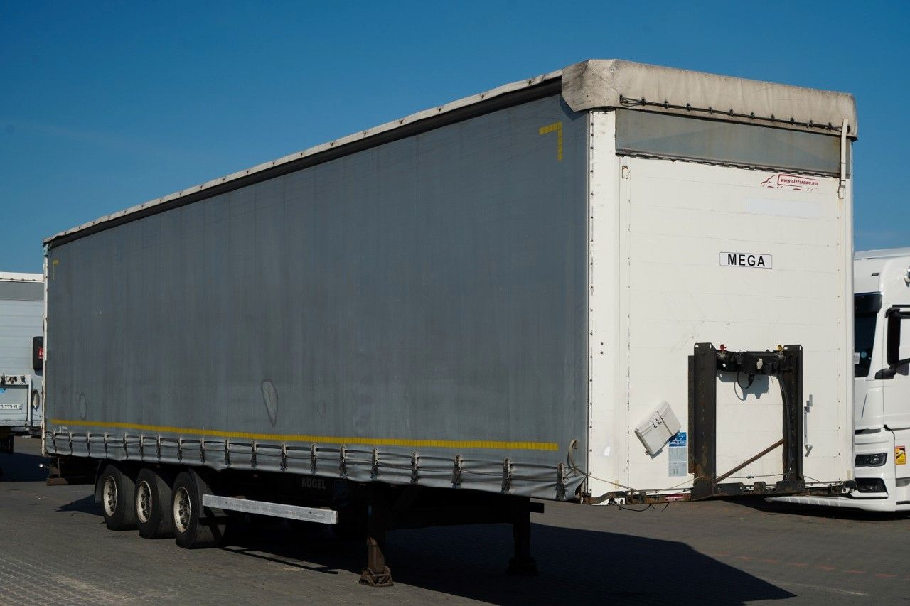 Schmitz Cargobull FIRANKA / MEGA / OSIE SAF / - Semi-remorque rideaux coulissants: photos 1 Schmitz Cargobull FIRANKA / MEGA / OSIE SAF / - Semi-remorque rideaux coulissants: photos 1