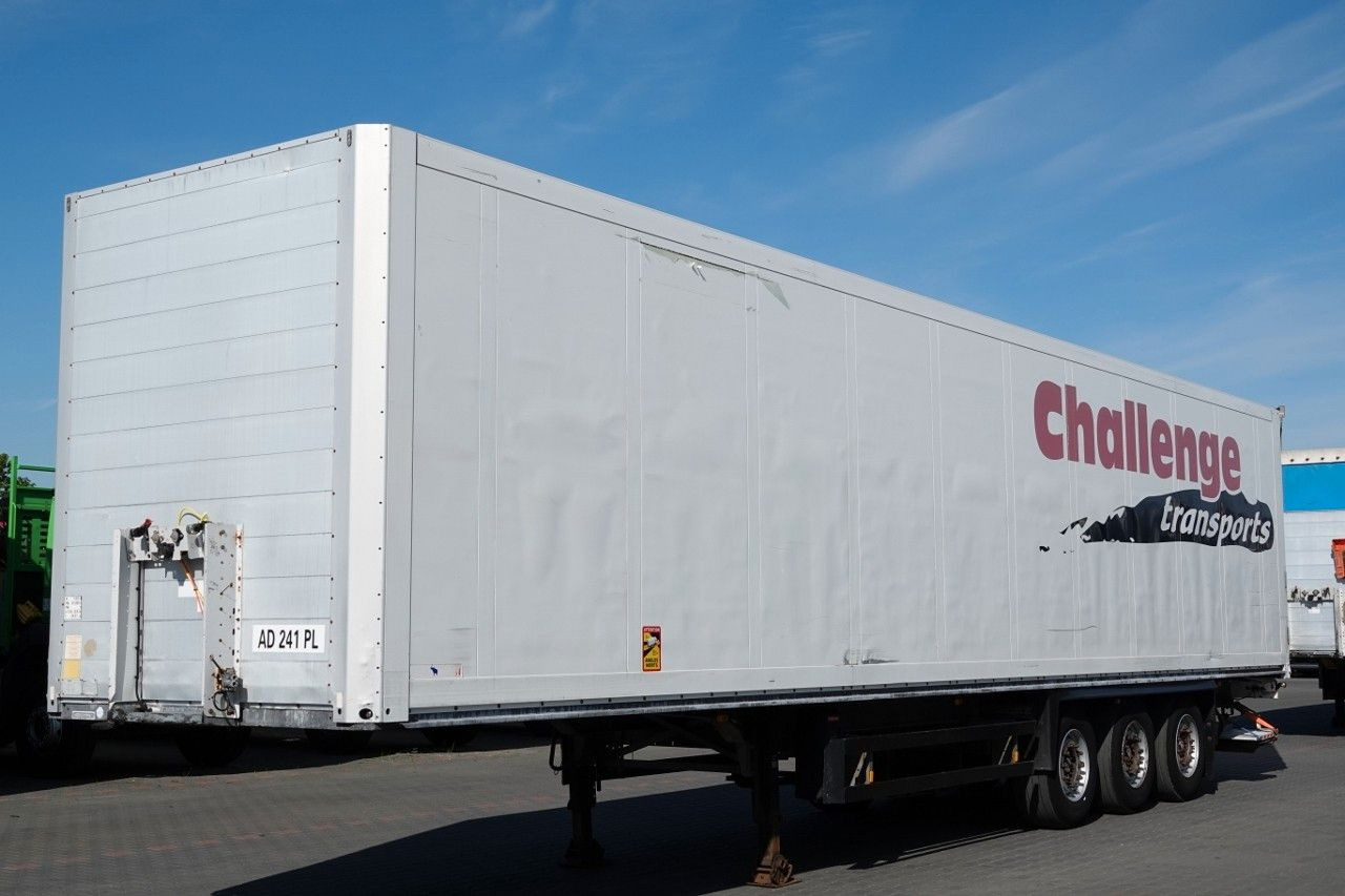Schmitz Cargobull KONTENER KOFFER / WINDA MBB / SAF / SPROWADZONA - Semi-remorque frigorifique: photos 2 Schmitz Cargobull KONTENER KOFFER / WINDA MBB / SAF / SPROWADZONA - Semi-remorque frigorifique: photos 2