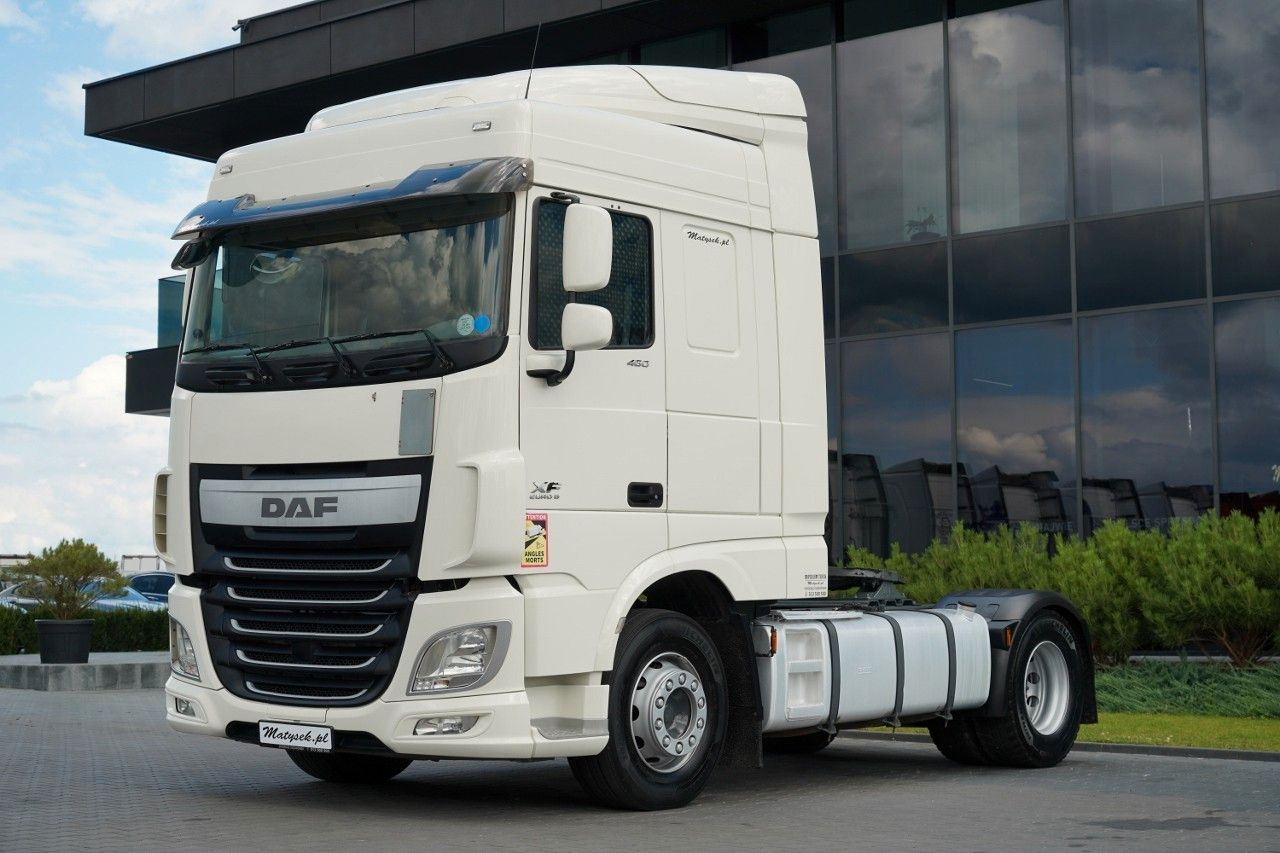 DAF XF 460 / SPACE CAB / PO KONTRAKCIE SERWISOWYM - Tracteur routier: photos 1 DAF XF 460 / SPACE CAB / PO KONTRAKCIE SERWISOWYM - Tracteur routier: photos 1