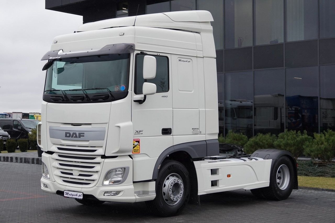 DAF XF 460 / SPACE CAB / RETARDER / MAŁY PRZEBIEG / - Tracteur routier: photos 2 DAF XF 460 / SPACE CAB / RETARDER / MAŁY PRZEBIEG / - Tracteur routier: photos 2