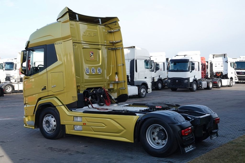 DAF XF 480 / PEŁNY ADR / OPONY 100% / PO KONTRAKCIE DAF XF 480 / PEŁNY ADR / OPONY 100% / PO KONTRAKCIE - Tracteur routier: photos 4 DAF XF 480 / PEŁNY ADR / OPONY 100% / PO KONTRAKCIE DAF XF 480 / PEŁNY ADR / OPONY 100% / PO KONTRAKCIE - Tracteur routier: photos 4