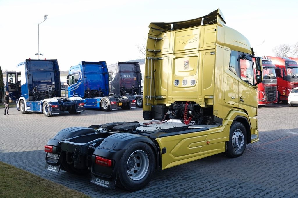 DAF XF 480 / PEŁNY ADR / OPONY 100% / PO KONTRAKCIE DAF XF 480 / PEŁNY ADR / OPONY 100% / PO KONTRAKCIE - Tracteur routier: photos 5 DAF XF 480 / PEŁNY ADR / OPONY 100% / PO KONTRAKCIE DAF XF 480 / PEŁNY ADR / OPONY 100% / PO KONTRAKCIE - Tracteur routier: photos 5