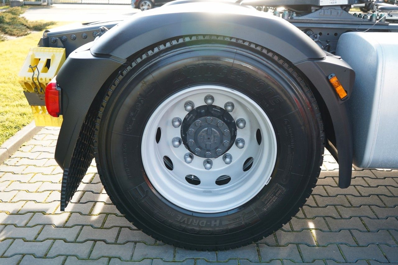 Tracteur routier DAF XF 480 / SUPER SPACE CAB / 2021: photos 21