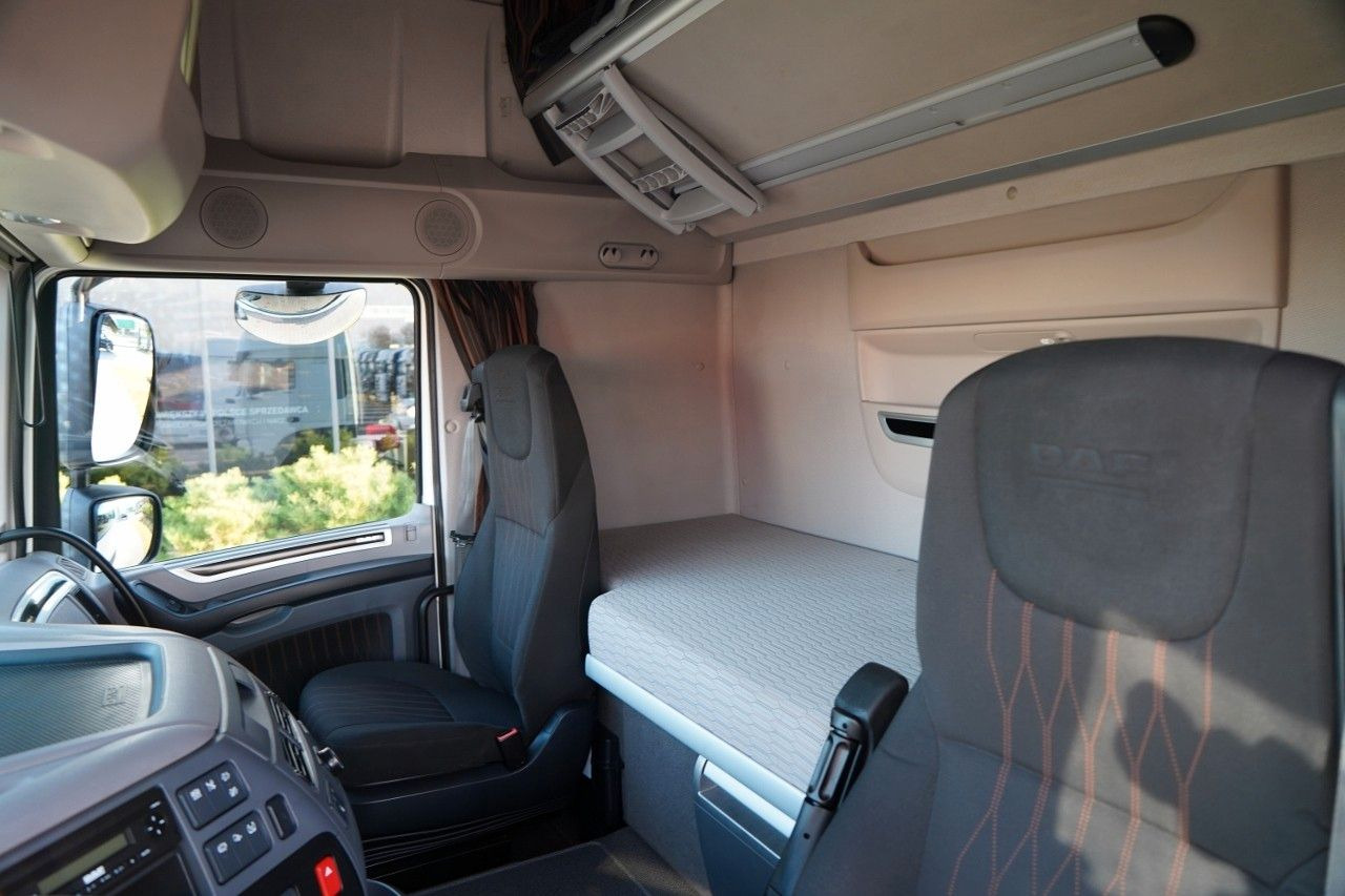 Tracteur routier DAF XF 480 / SUPER SPACE CAB / 2021: photos 25