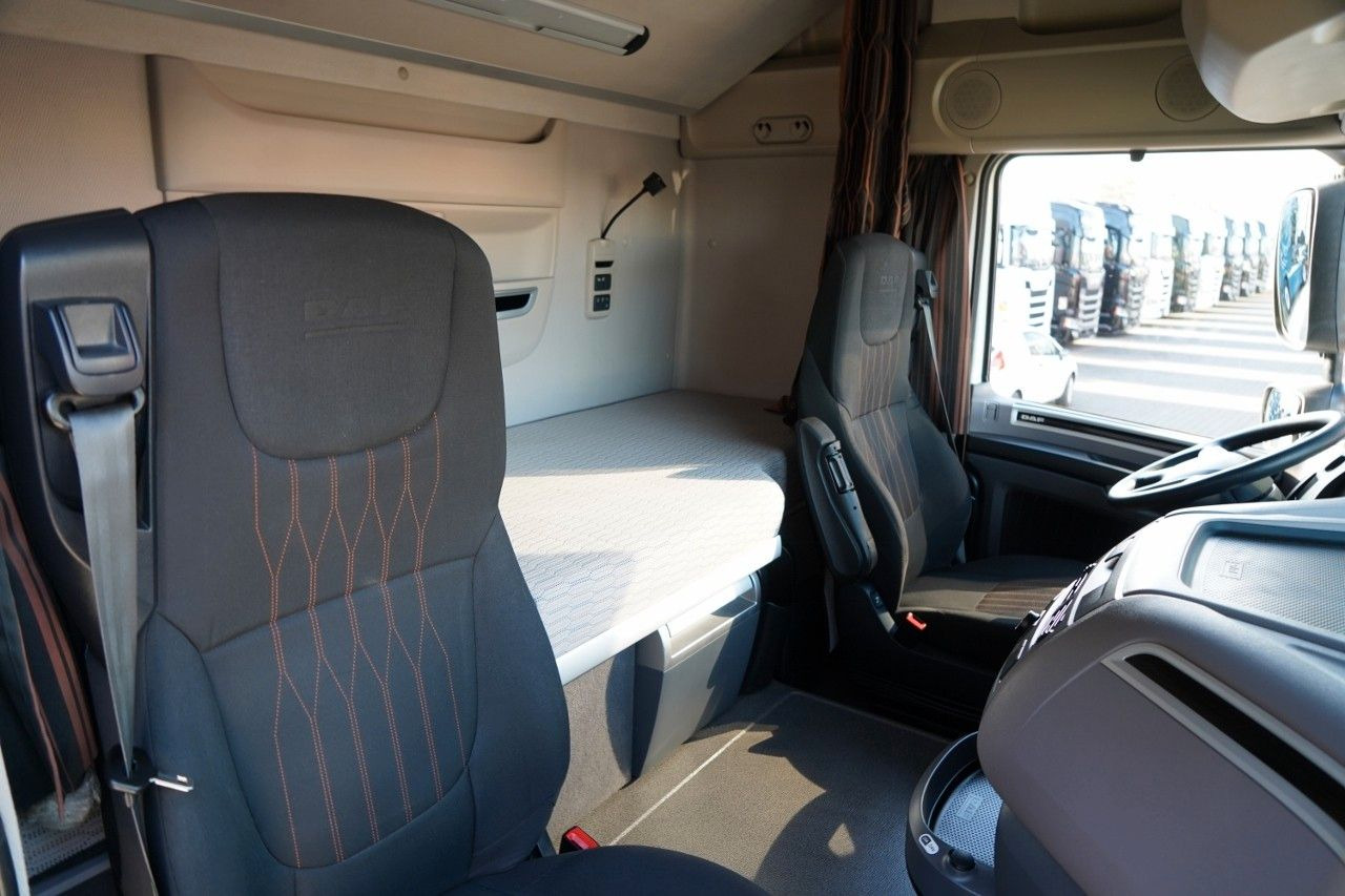 Tracteur routier DAF XF 480 / SUPER SPACE CAB / 2021: photos 34